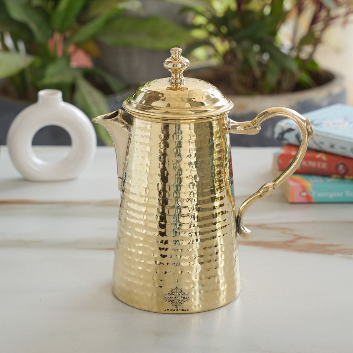Brass Jug With Hammered Design With Handle with Lid - 1400 ML