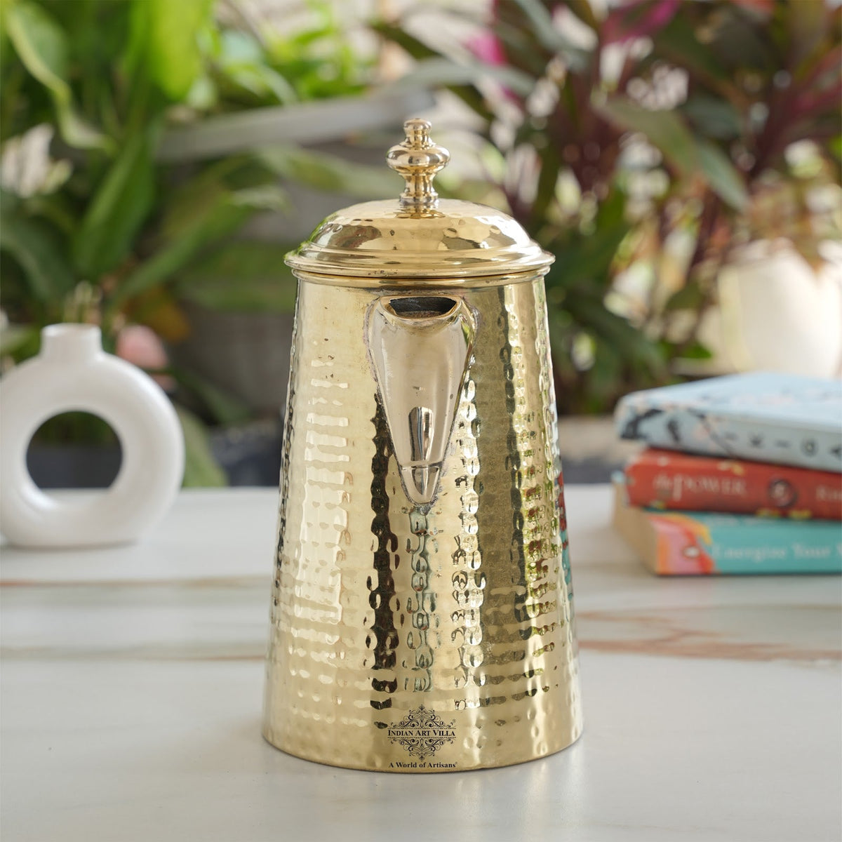 Brass Jug With Hammered Design With Handle with Lid - 1400 ML