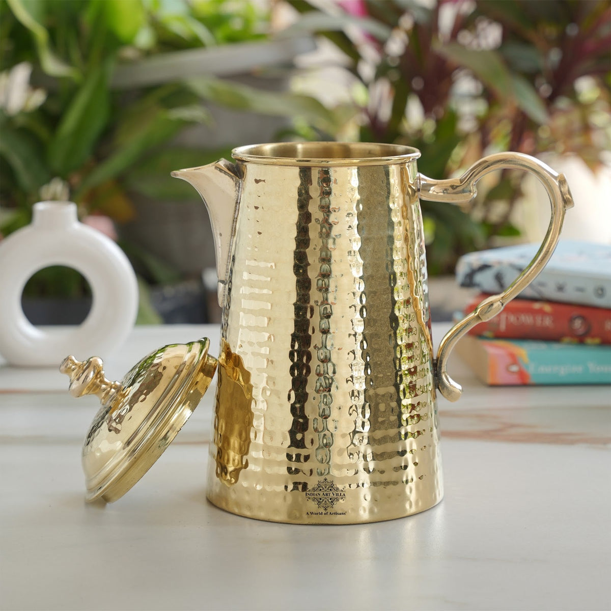 Brass Jug With Hammered Design With Handle with Lid - 1400 ML
