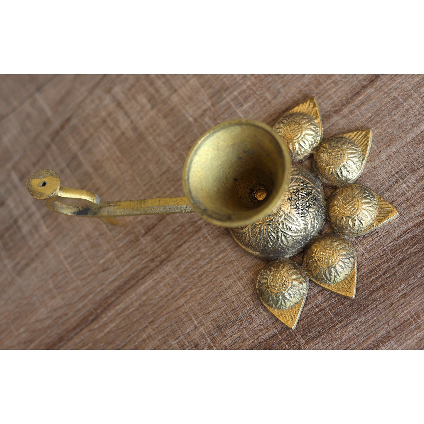 Brass Panch Aarti Diya with Antique Design, Idol for Home and tempel Pooja.
