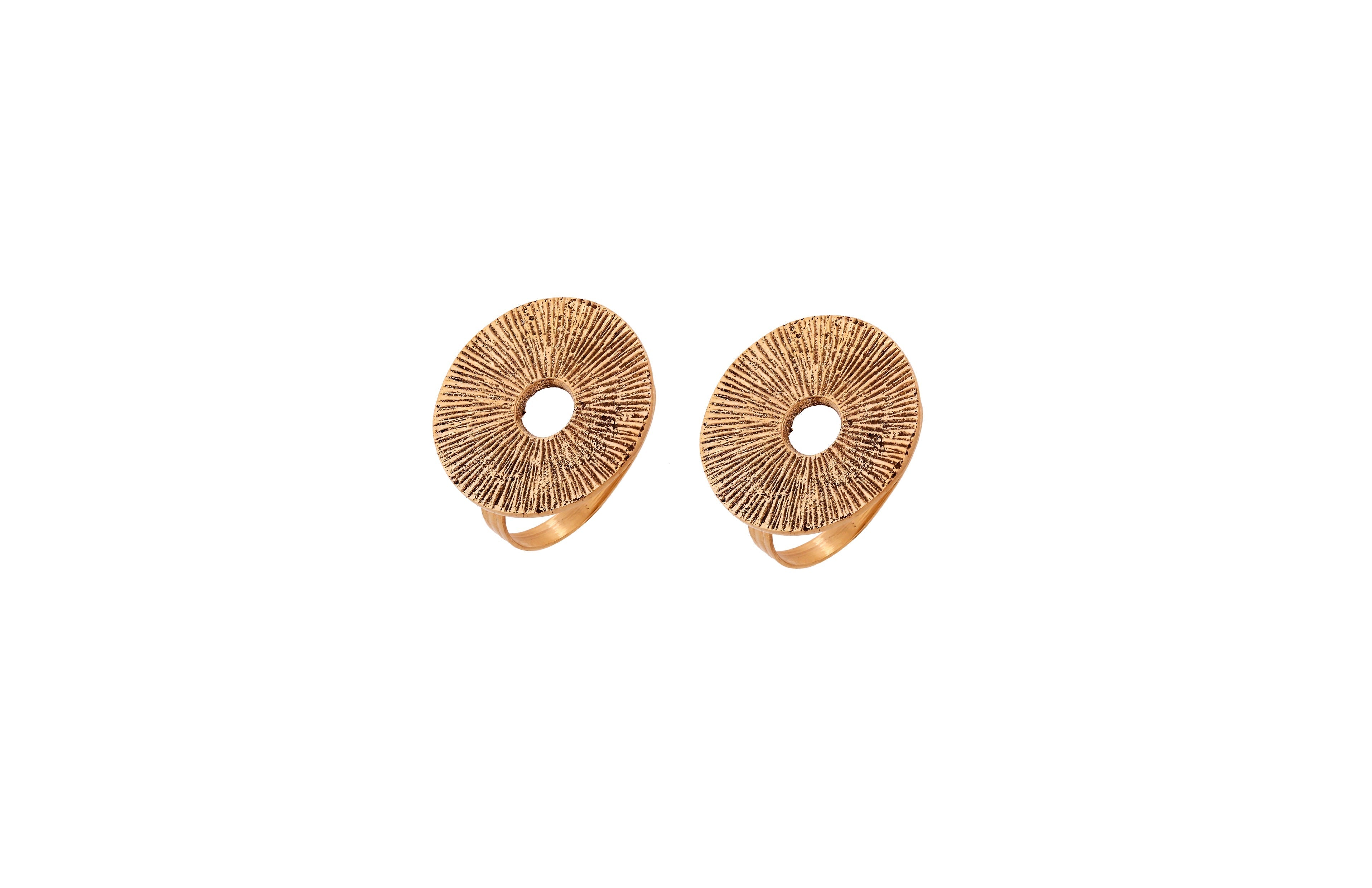 Designer Brass Napkin Ring Decoration For Dining Table Setting, Diameter:- 4.06 cm, Gold