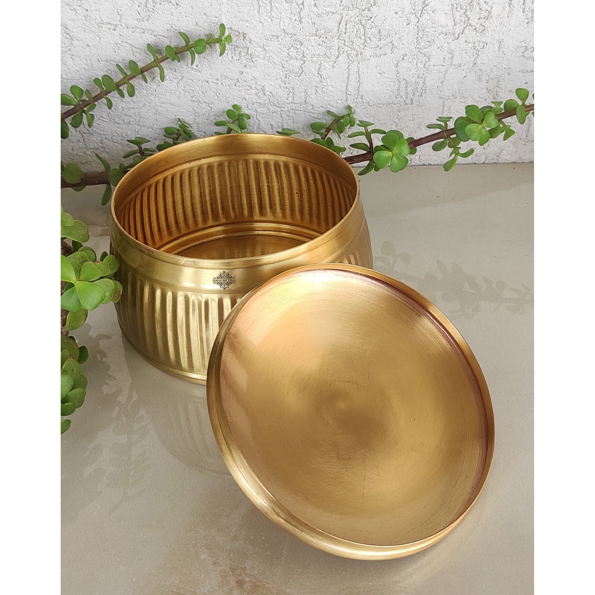 Pure Brass Lining Design Storage Box/Jar/Canister With Lid, Kitchen, Hotel & Restaurants, Volume-1200 ML