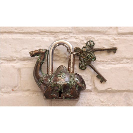 Handmade Old Dark Brown Vintage Style Camel Shape Brass Security Lock with 2 Keys, Size-4x11.43 cm
