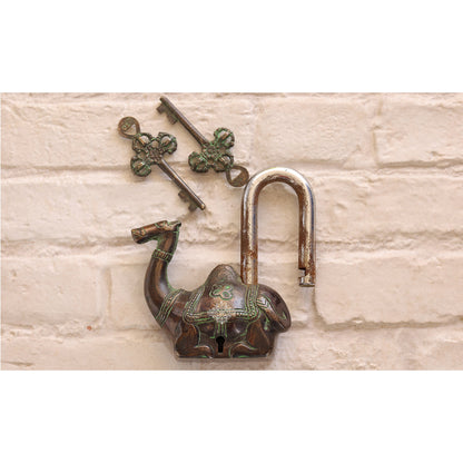 Handmade Old Dark Brown Vintage Style Camel Shape Brass Security Lock with 2 Keys, Size-4x11.43 cm