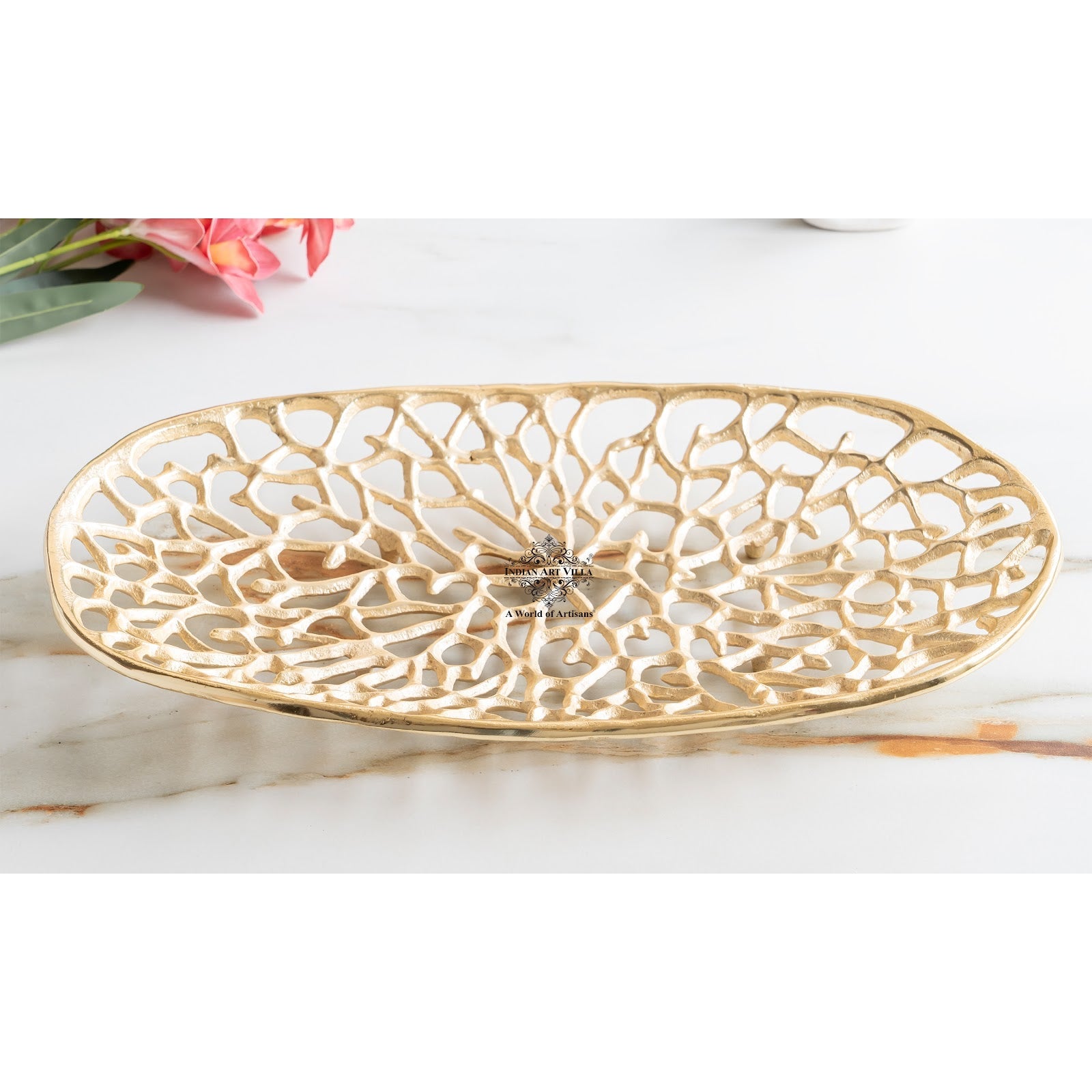 Gold Finish Antique Lacquer Matte Finish Decorative Tray – 47 cm Oval Shape, Cutting Design