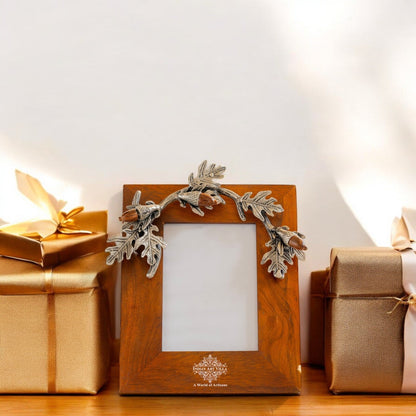 Wooden Photo Frame with Leaf & Acorn Design, 17x11 cm  Photo Size – Elegant Decorative Frame for Home Décor.