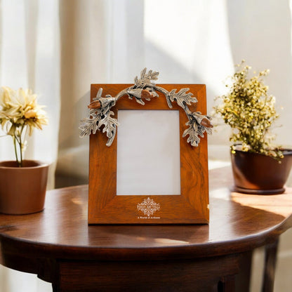 Wooden Photo Frame with Leaf & Acorn Design, 17x11 cm  Photo Size – Elegant Decorative Frame for Home Décor.