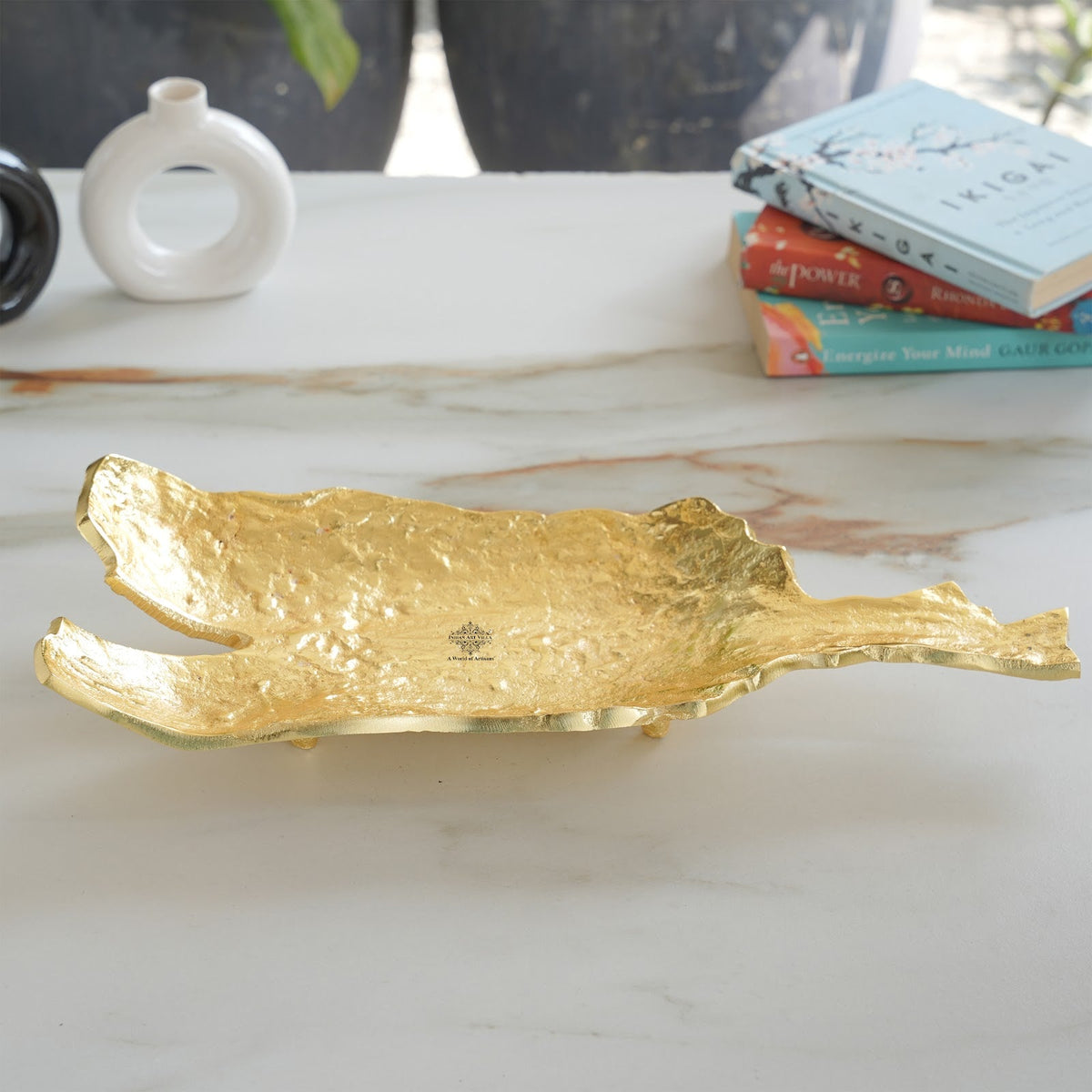 Antique Brass Rough Finish Tray/Paltter