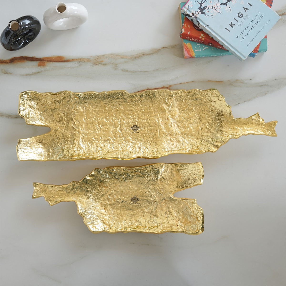 Antique Brass Rough Finish Tray/Paltter