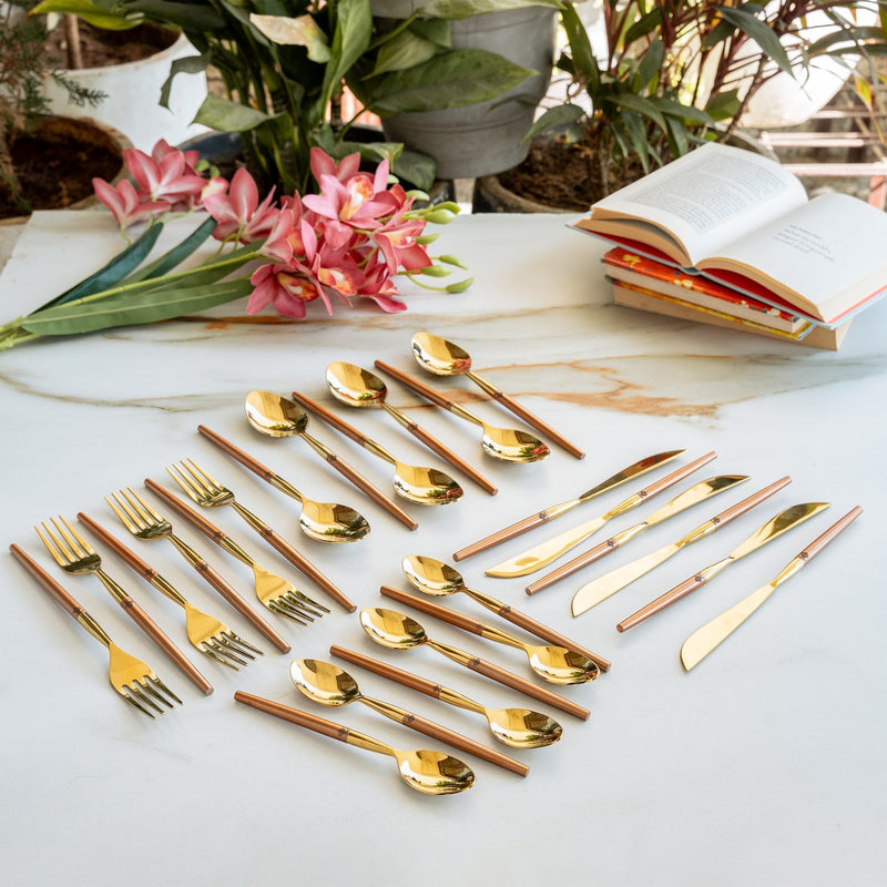 Stainless Steel Gold PVD Plating Cutlery Set with Blue Velvet Gift Box