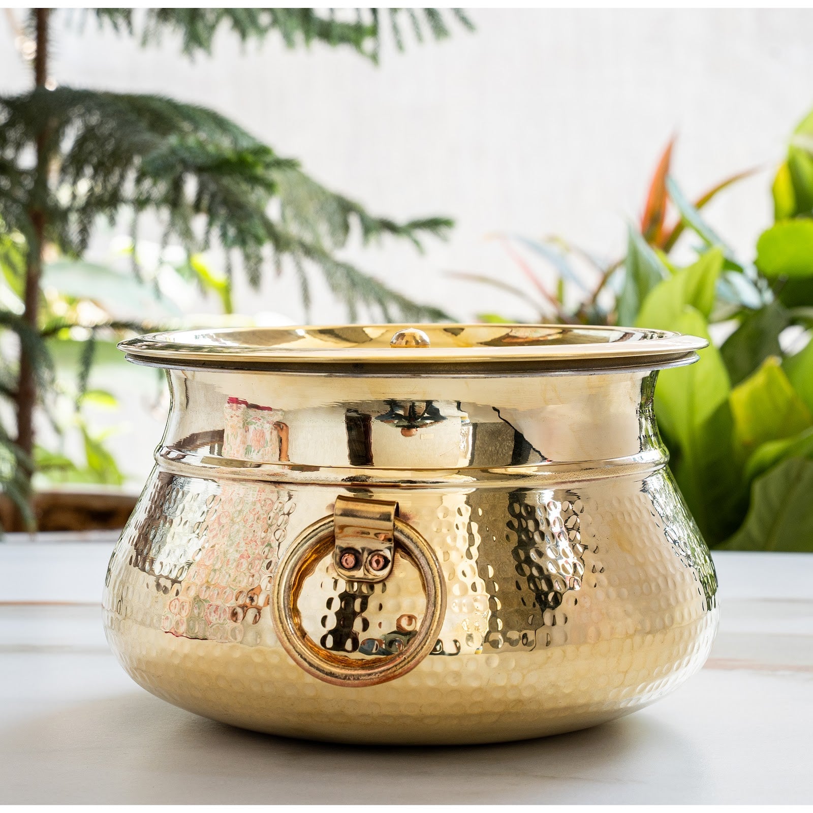 Brass Hammered Lagan Handi With Handle With Tin Lining  & Lid Cover