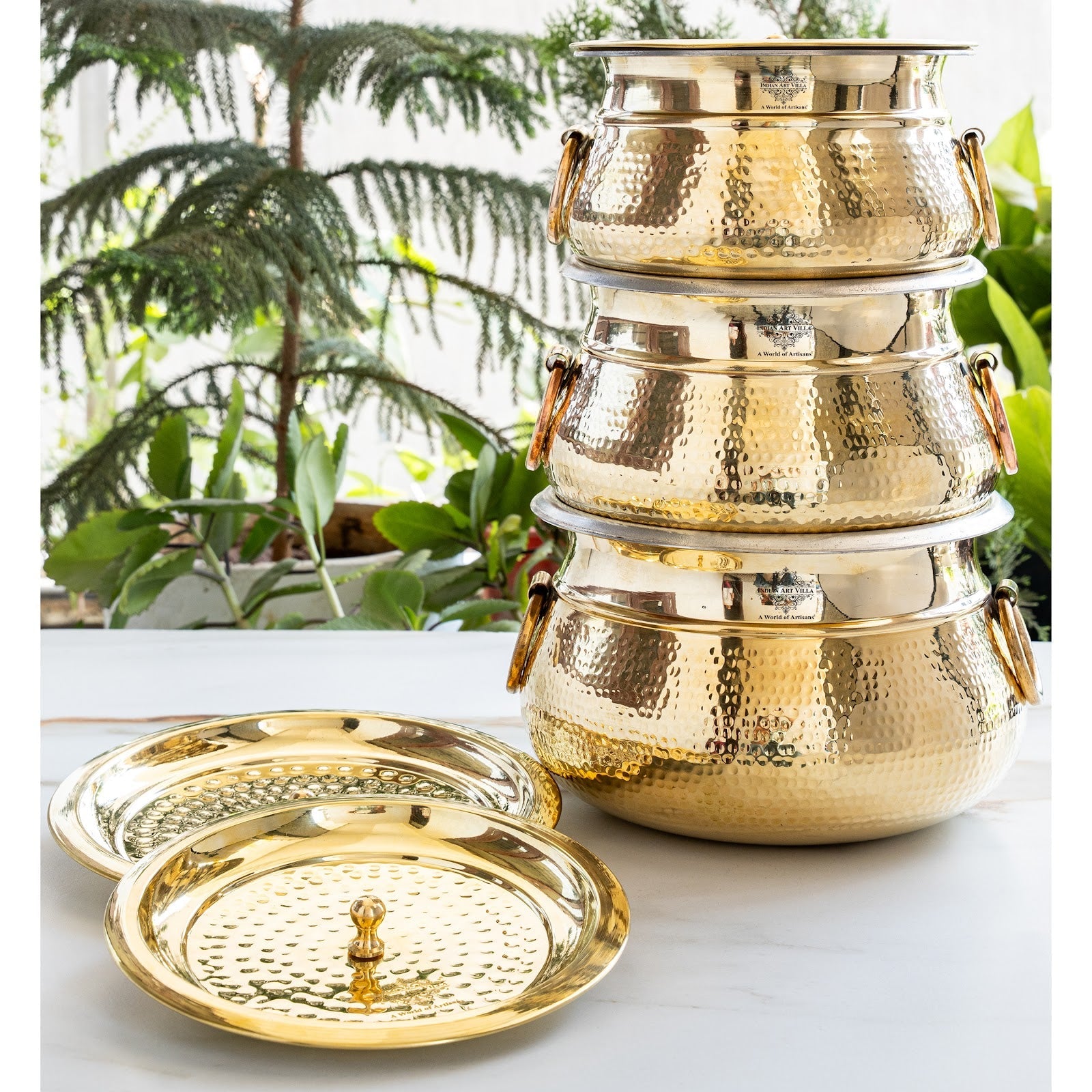 Brass Hammered Lagan Handi With Handle With Tin Lining  & Lid Cover