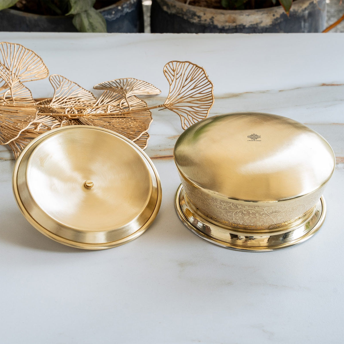 Embossed Design Brass Handi with Lid