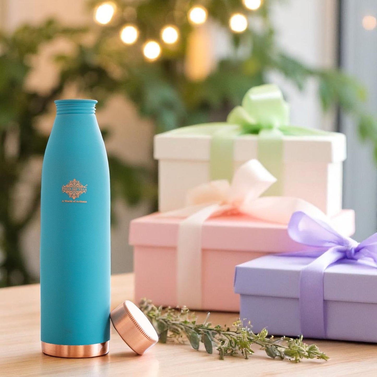 Pure Copper Bottle with Lacquer Coated Silk Finish Design, 900 ML