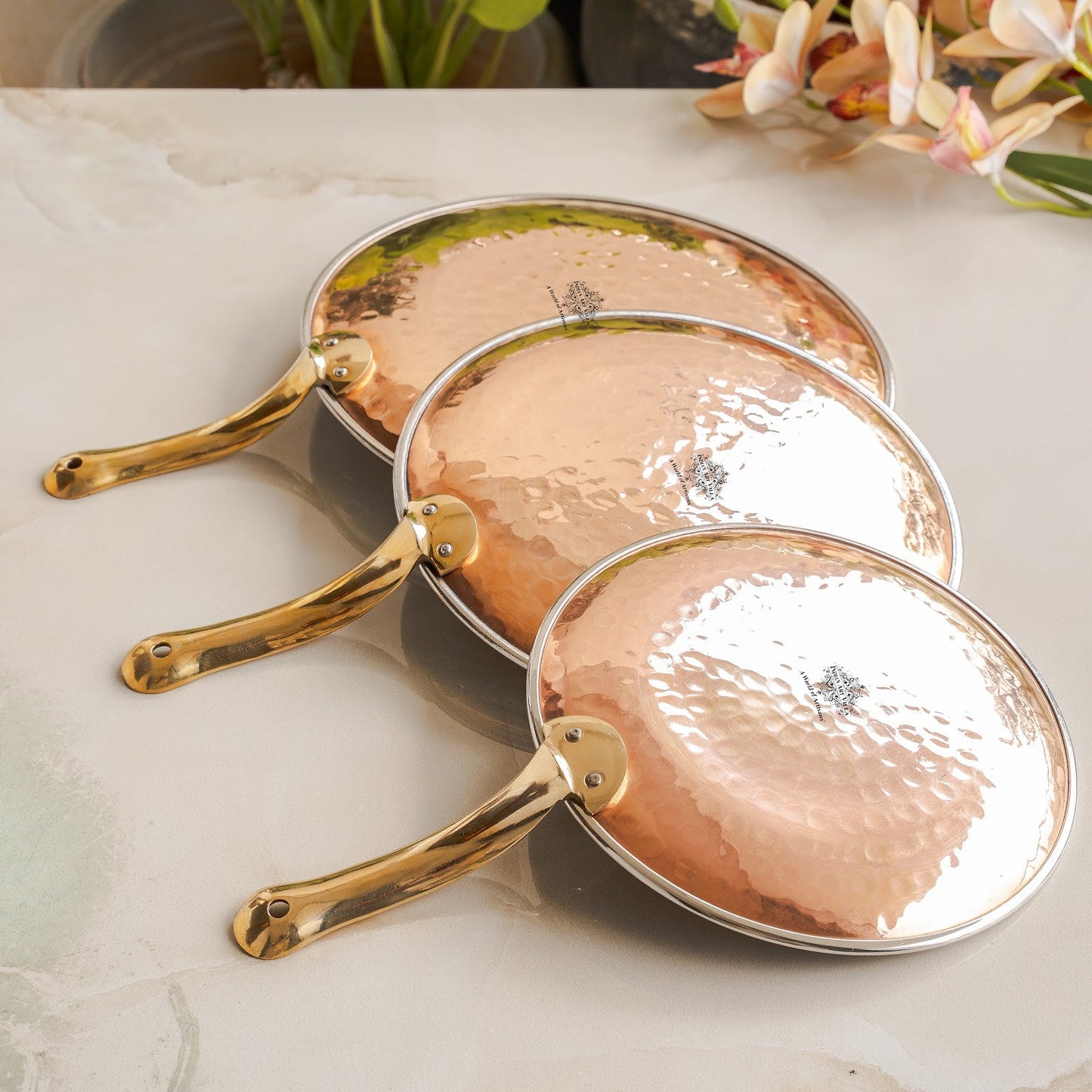 Steel Copper Serving Hammered Tawa Platter With Brass Handle, Home Hotel Rtaurant