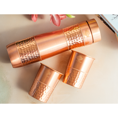 Indian Art Villa, Copper Drinkware Gift Set of 2 Glass and 1 Bottle With Half Lacquer Half Hammer Design, 275 ML  Glass and 1000 ml Bottle