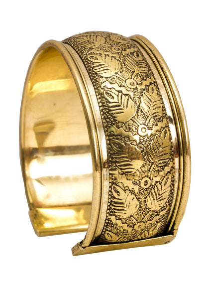 Pure Brass Antique Rare Design Openable Kada