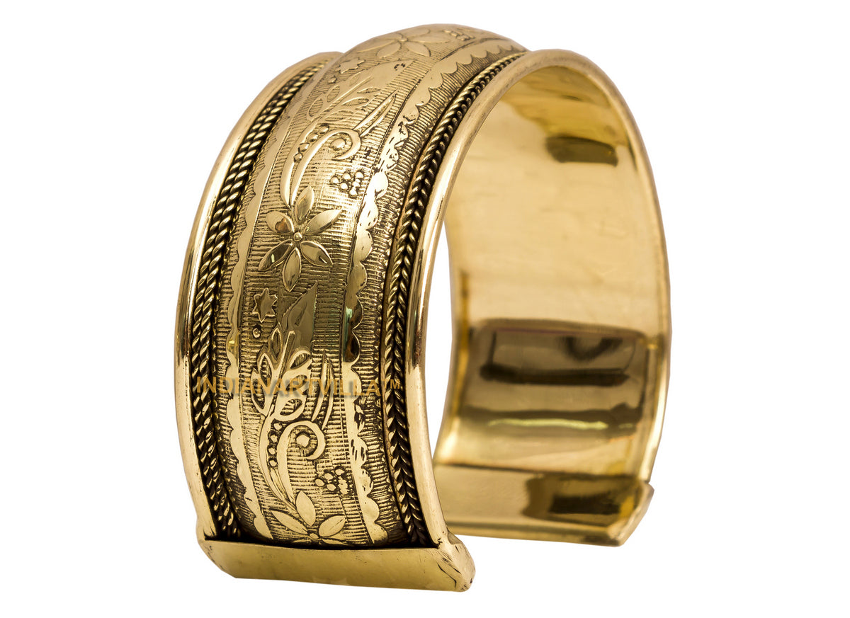 Pure Brass Antique Rare Design Openable Kada