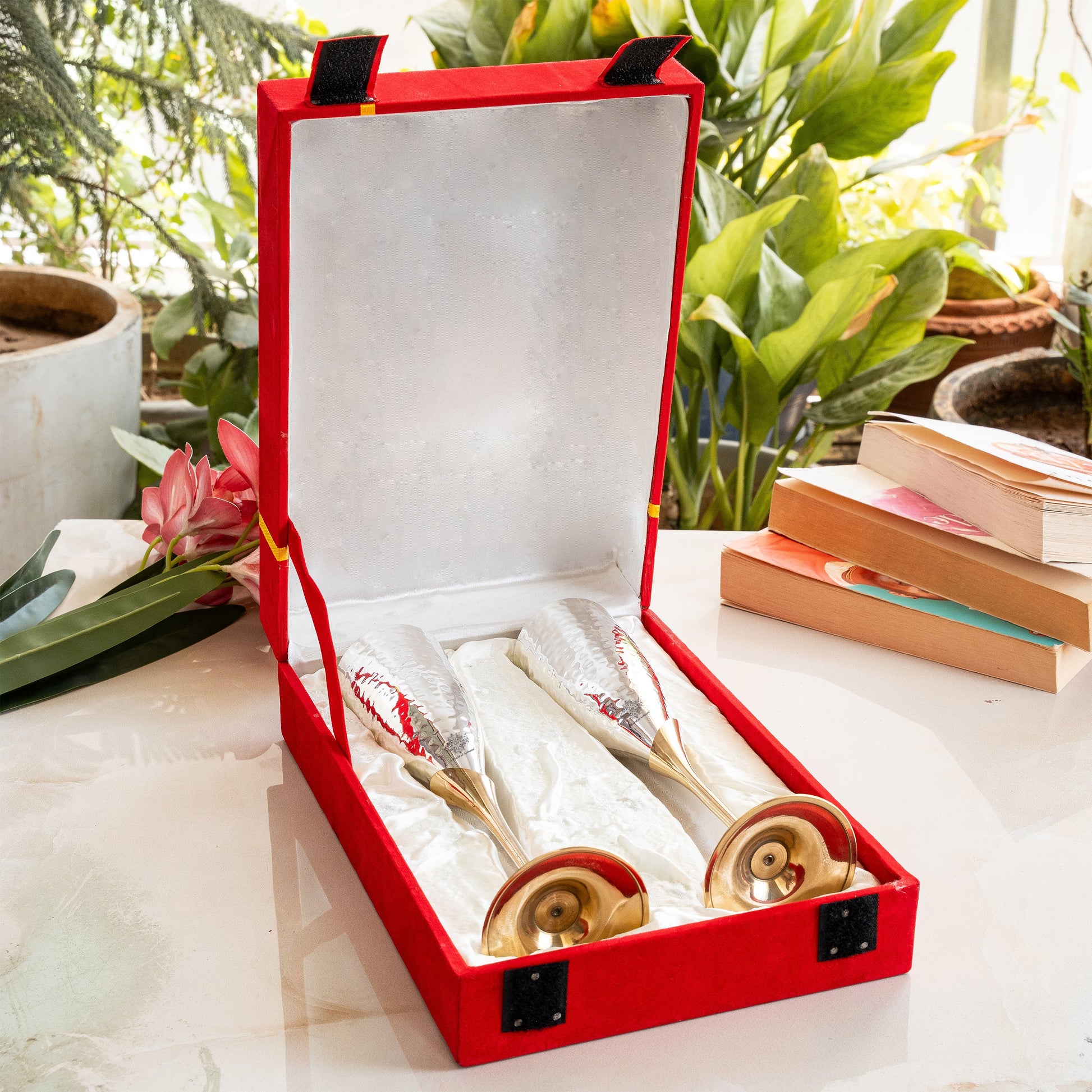 Set of 2 Silver Plated & Brass Champagne Hammered Wine Glass With Red Box