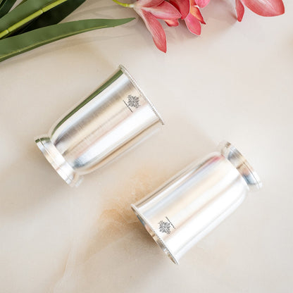 Silver-Plated Matt Finish  Glass With Red Velvet Glass