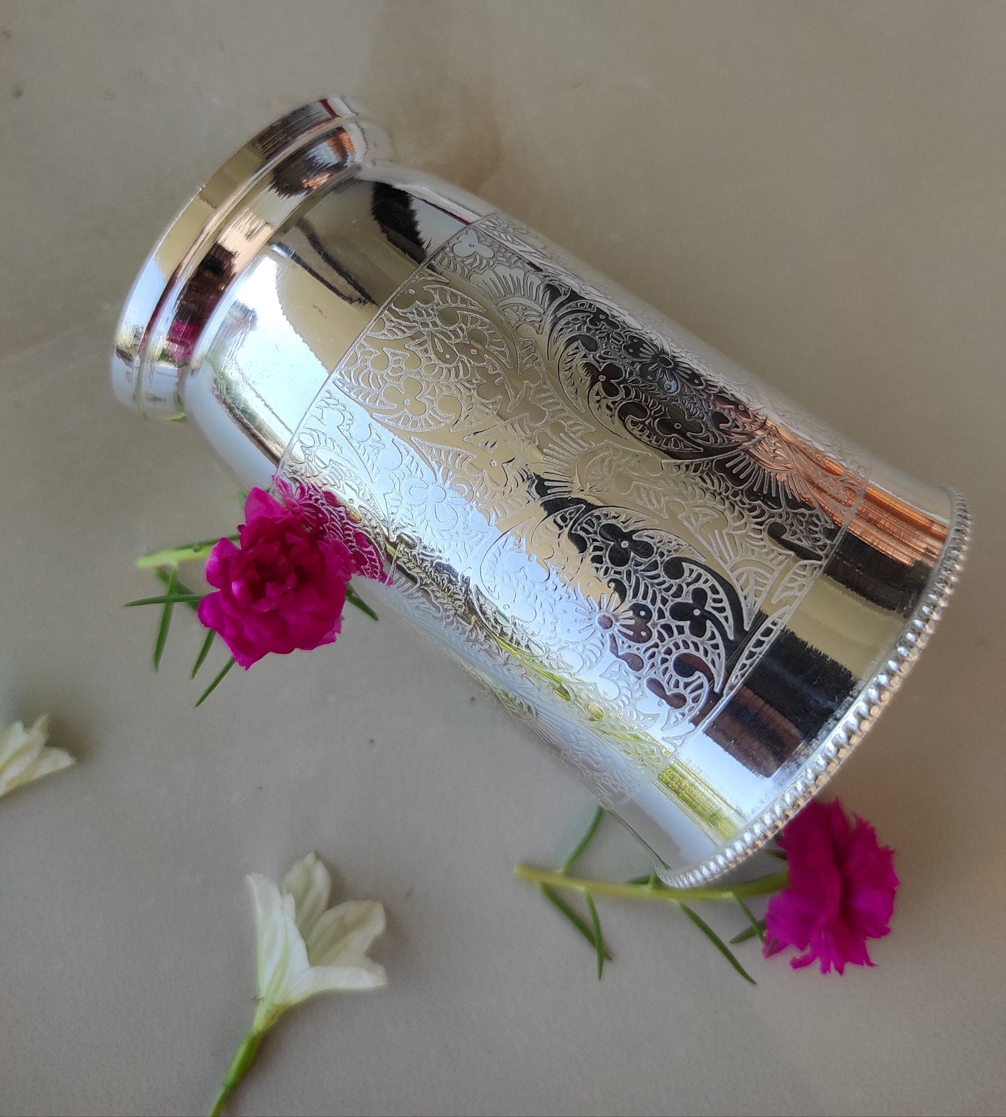 Embossed Design Silver Plated Glass With Red Box , Best For Parties , 250 ML