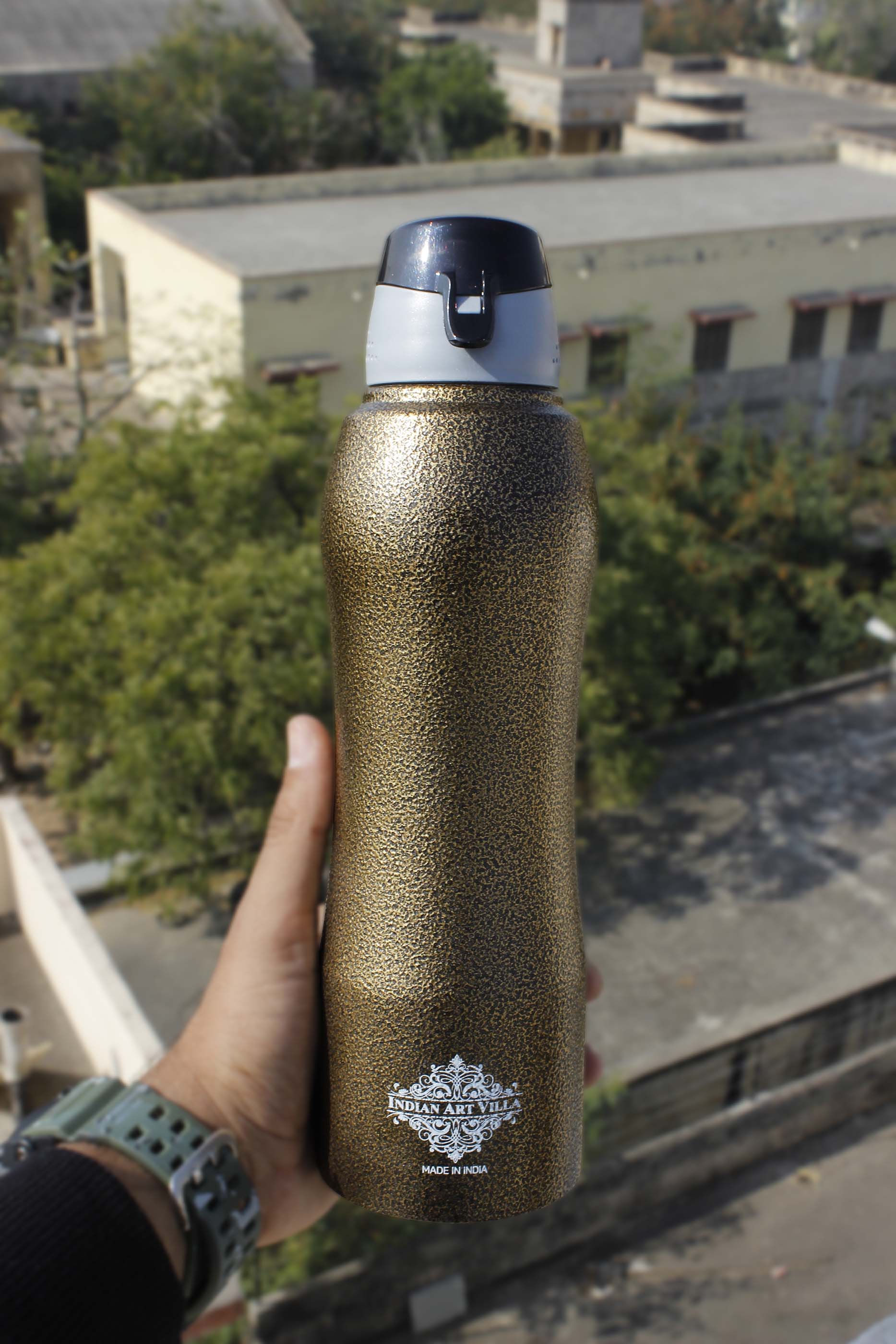 Pure Steel  Bottle Enorgonomic Design New Sipper Cap Antique Gold