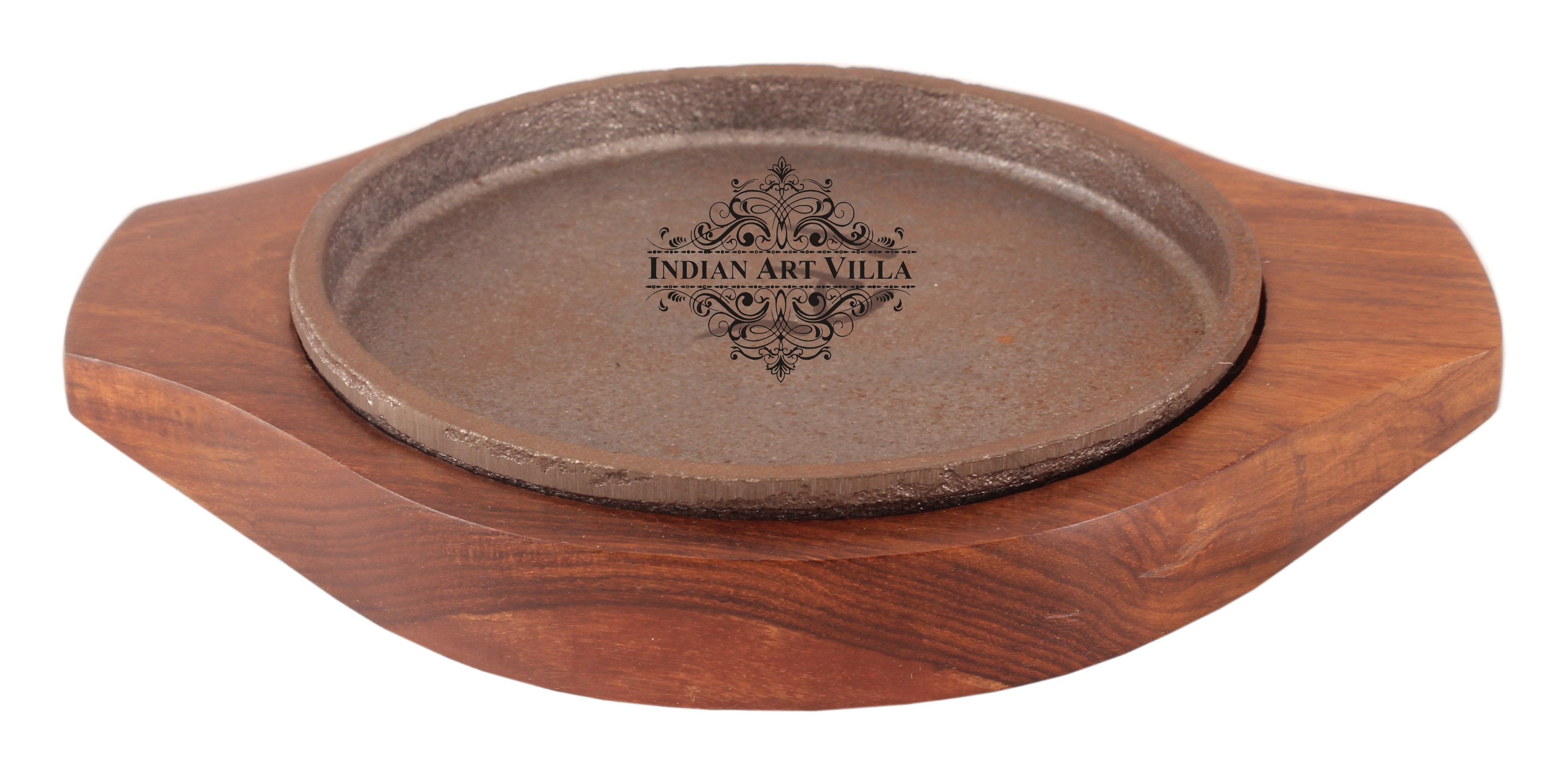Pure Round Iron Sizzler with Wooden Base Sizzle Grill Rice Vegetables Hote Restaurant