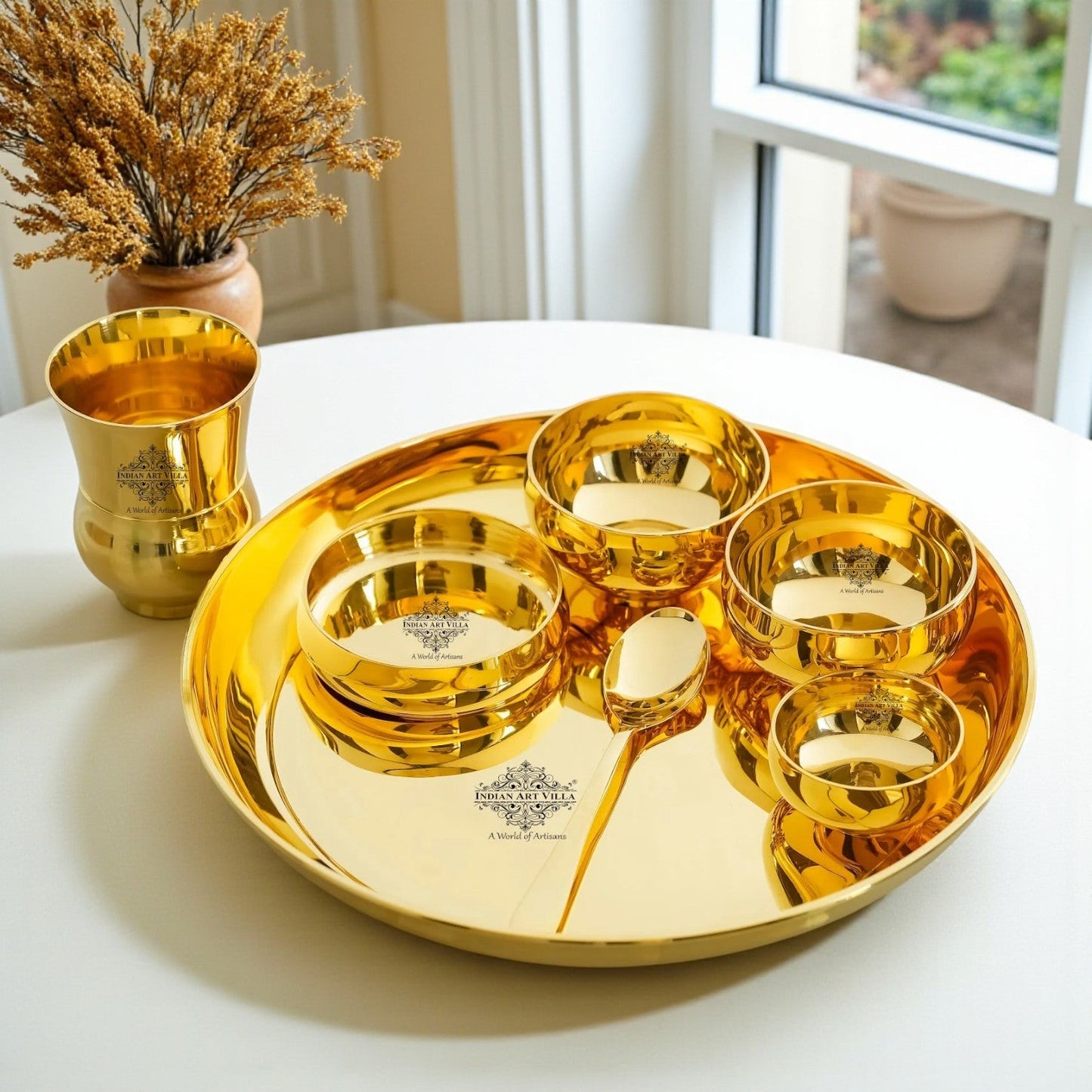 Pure Brass Dinner Set Shine FInish Design Set of 7 Piece, 30.48 cm thali