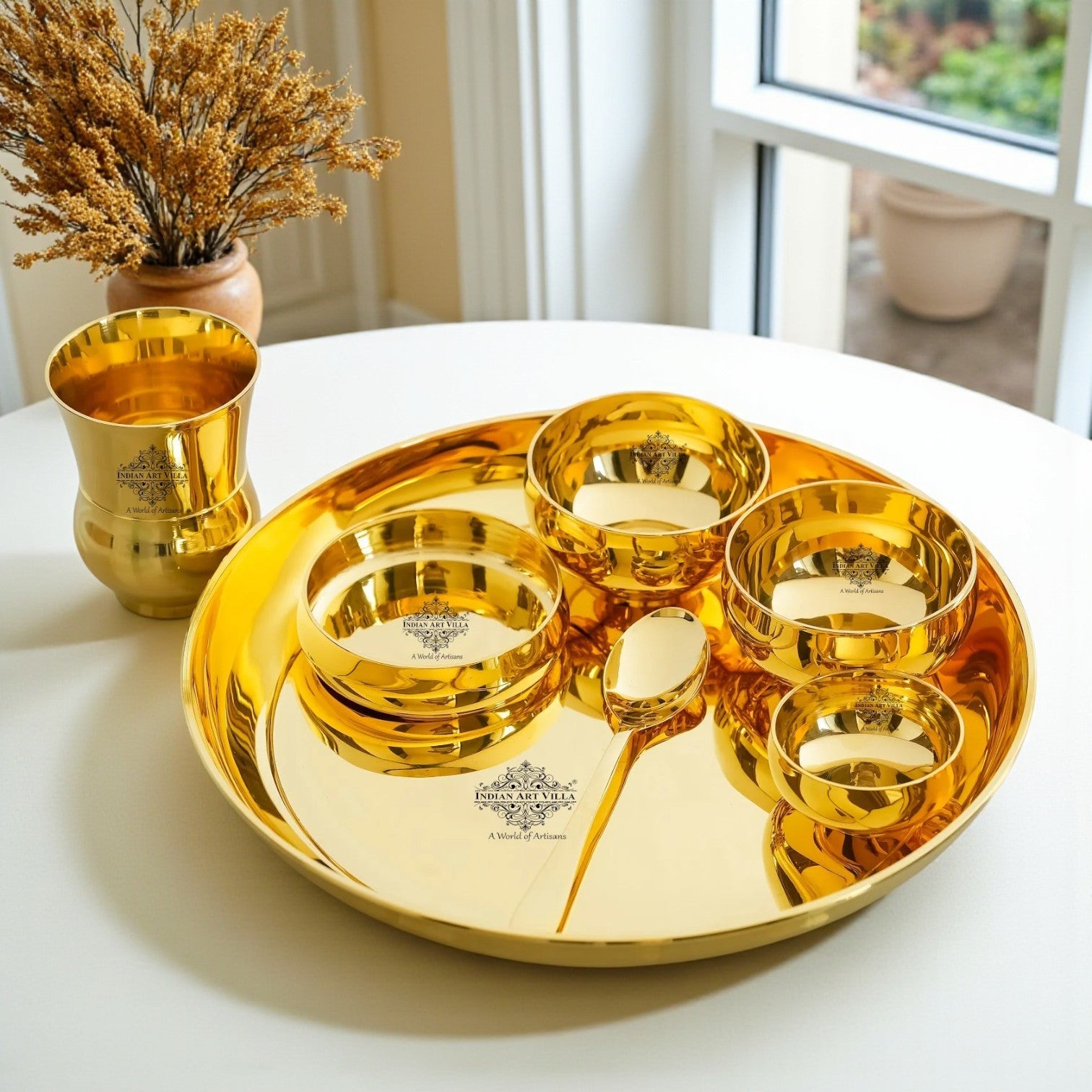 Pure Brass Dinner Set Shine FInish Design Set of 7 Piece, 30.48 cm thali