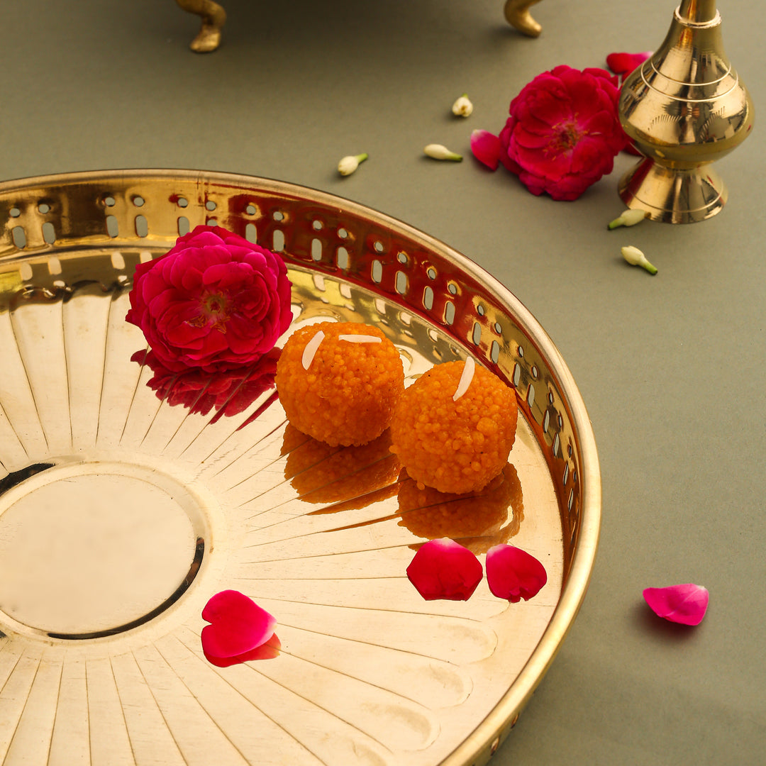 Brass Round Tray With Handle (15 Inch)