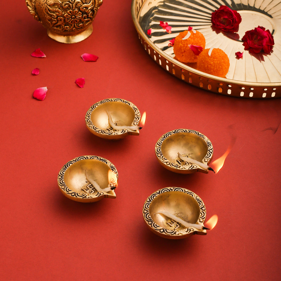 Brass Diya Set of 4 with Velvet Gift Box – Elegant Gift Hamper