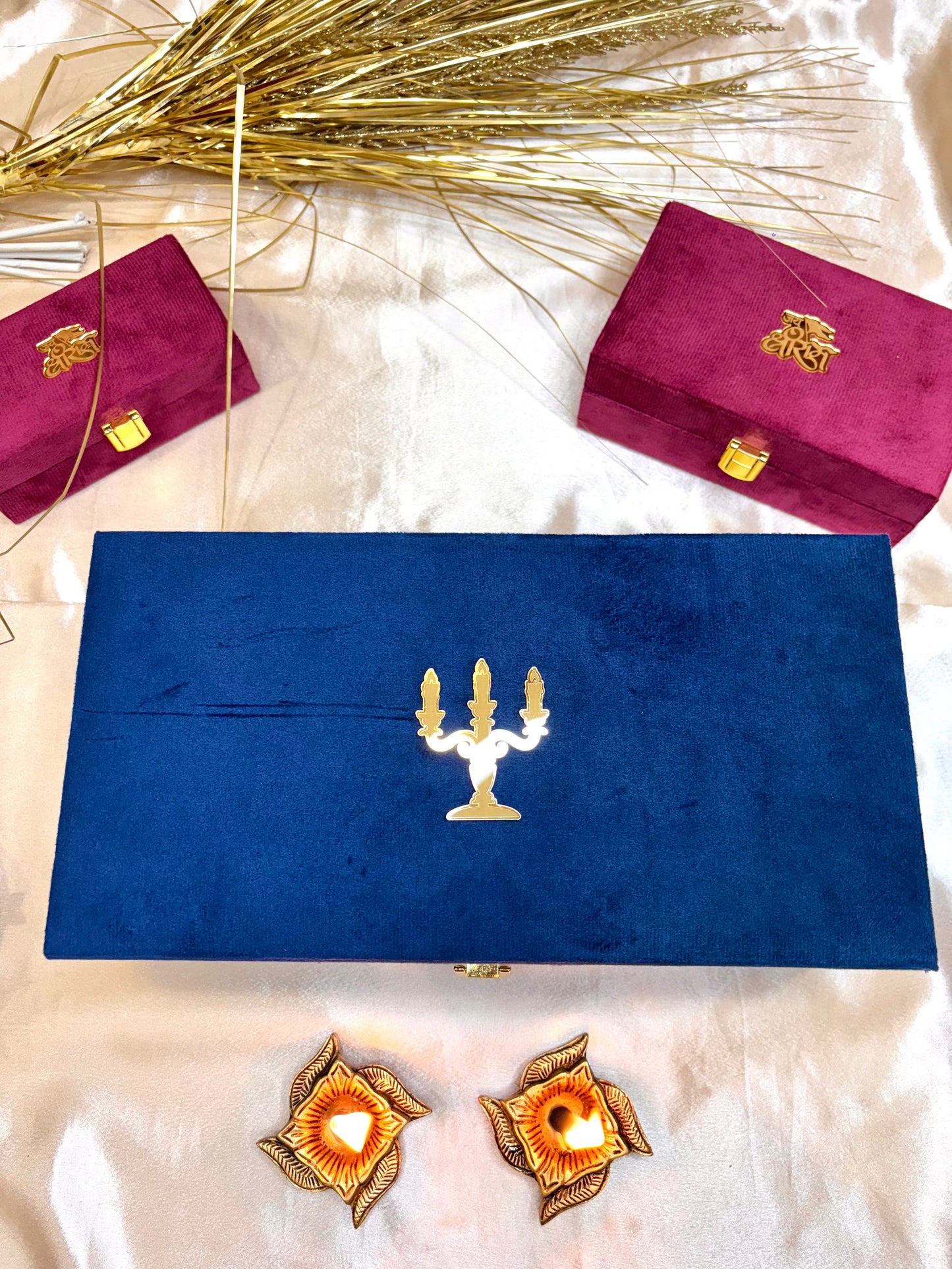 Brass Candle Stand with Velvet Gift Box – Elegant Décor & Gift (10.9 Inch)