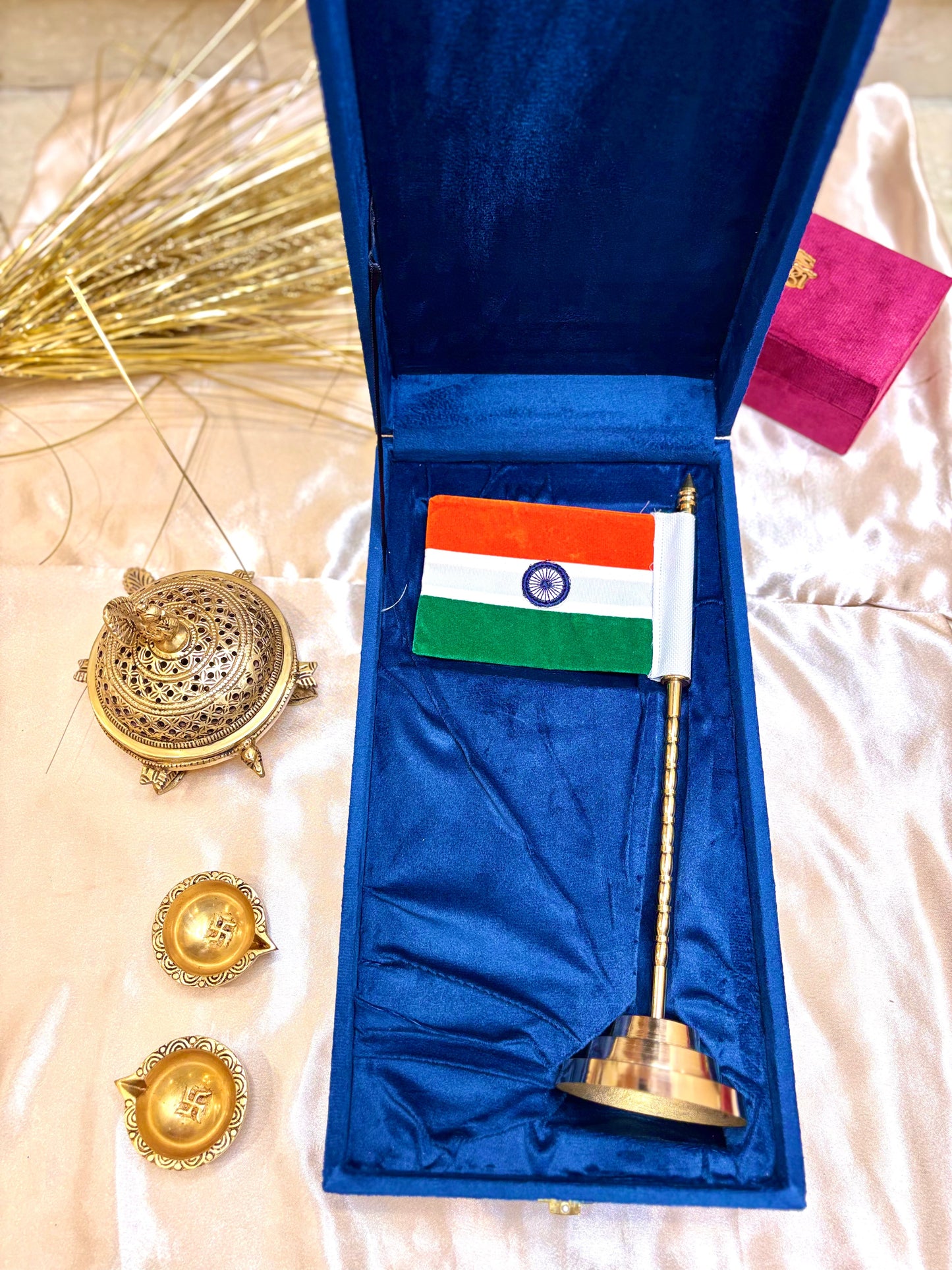 Brass National Single Flag Stand with Velvet Box – Premium Gift Hamper(13.5 Inch)