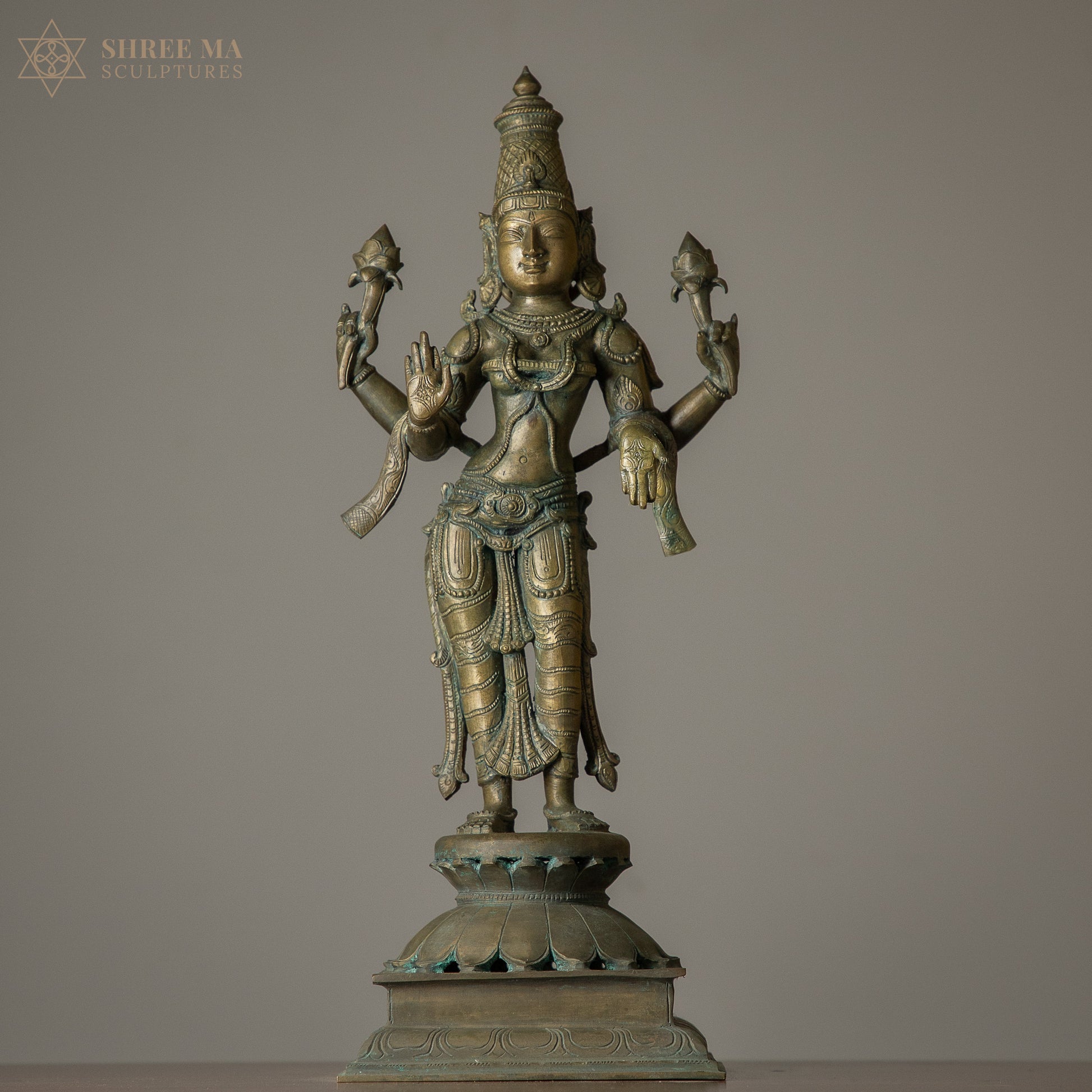 Goddess Lakshmi – 16 Inch Panchaloha Idol (Antique Finish, Chola Style Sculpture)