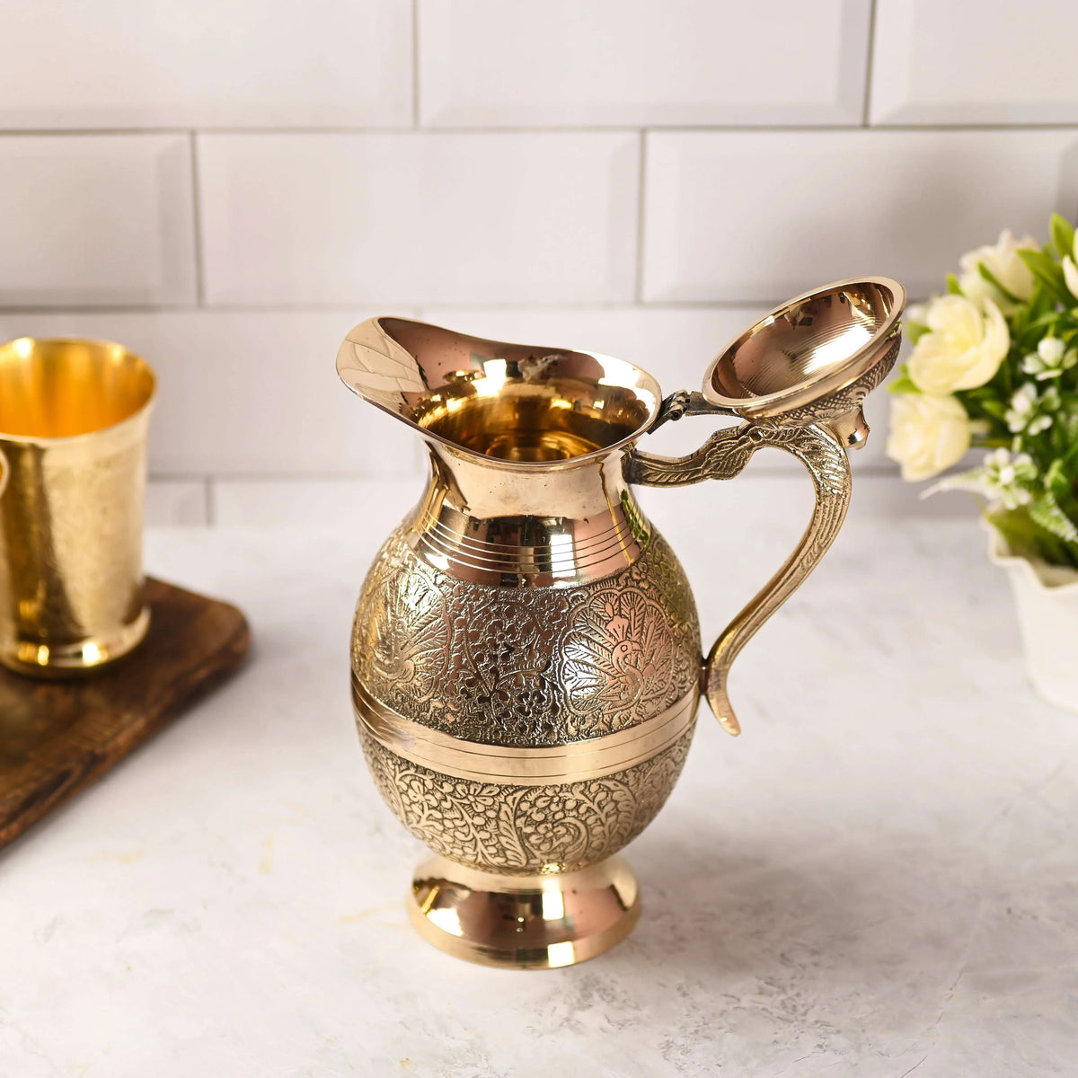 Brass Handcrafted Water Jug With Lid (9.5 Inch)