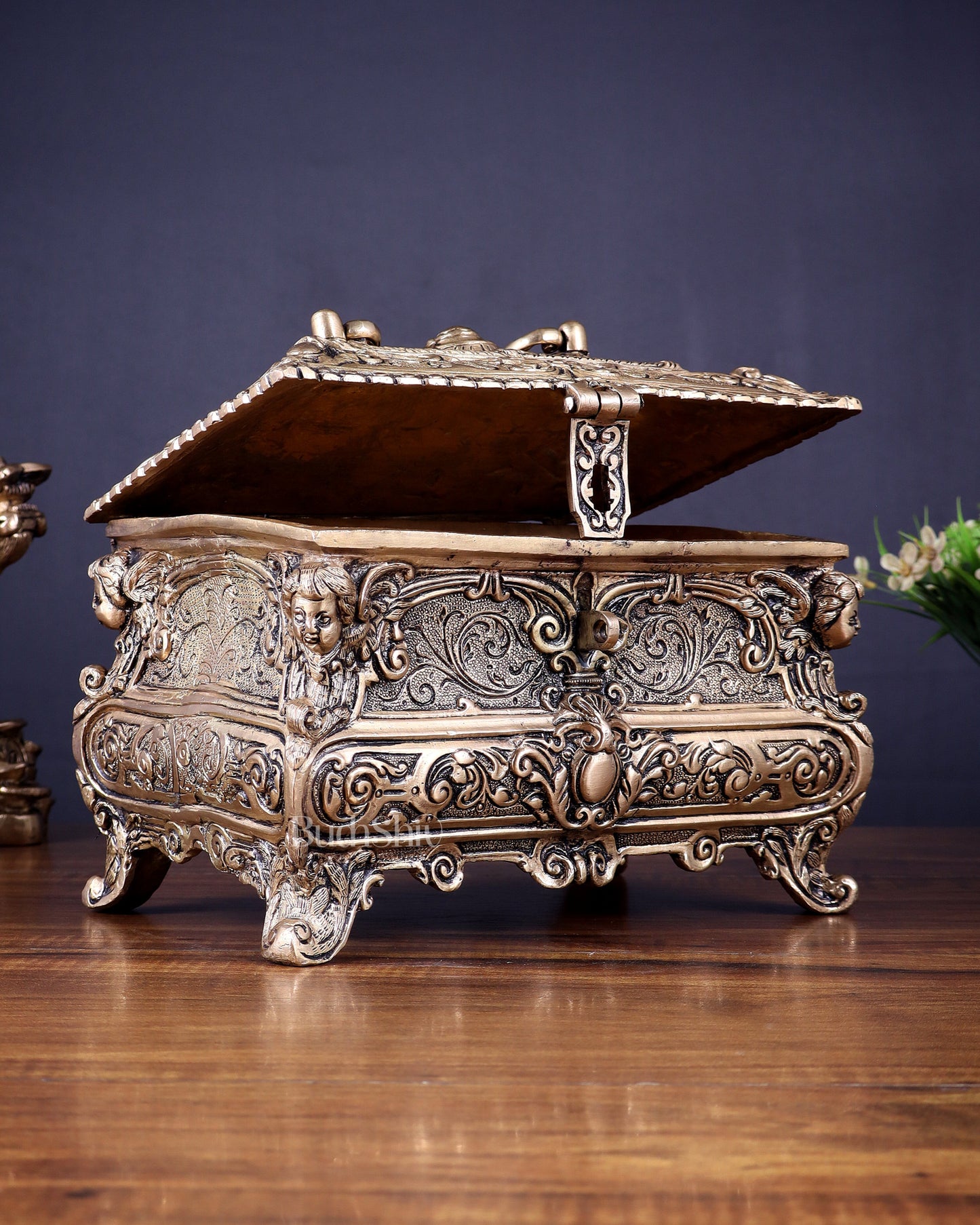 Vintage Victorian Brass Jewellery/Treasure Box 9"