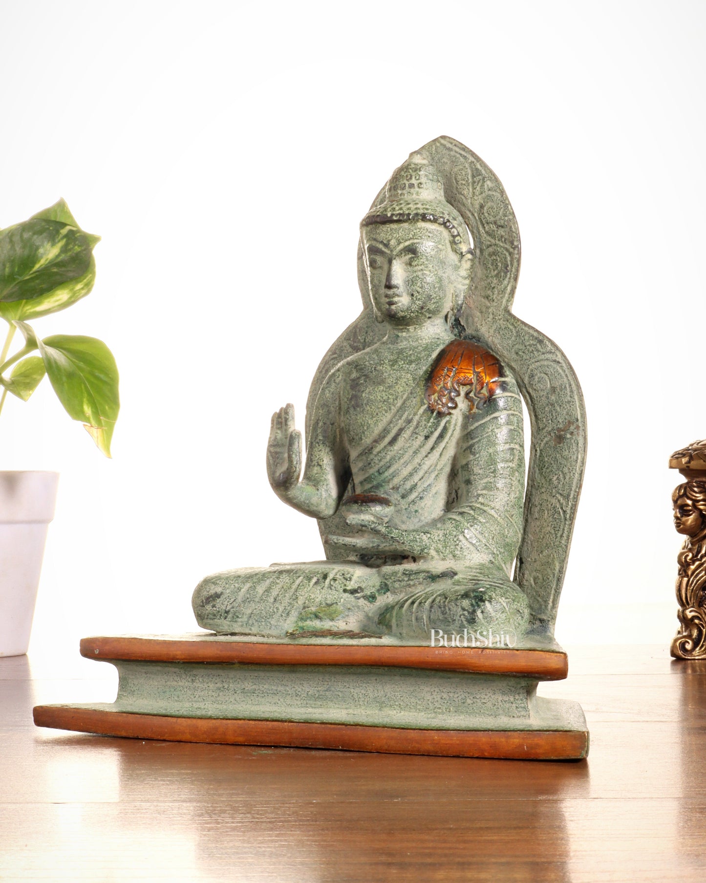 Pure Brass Buddha Statue – Sand Finish Patina 7.7"