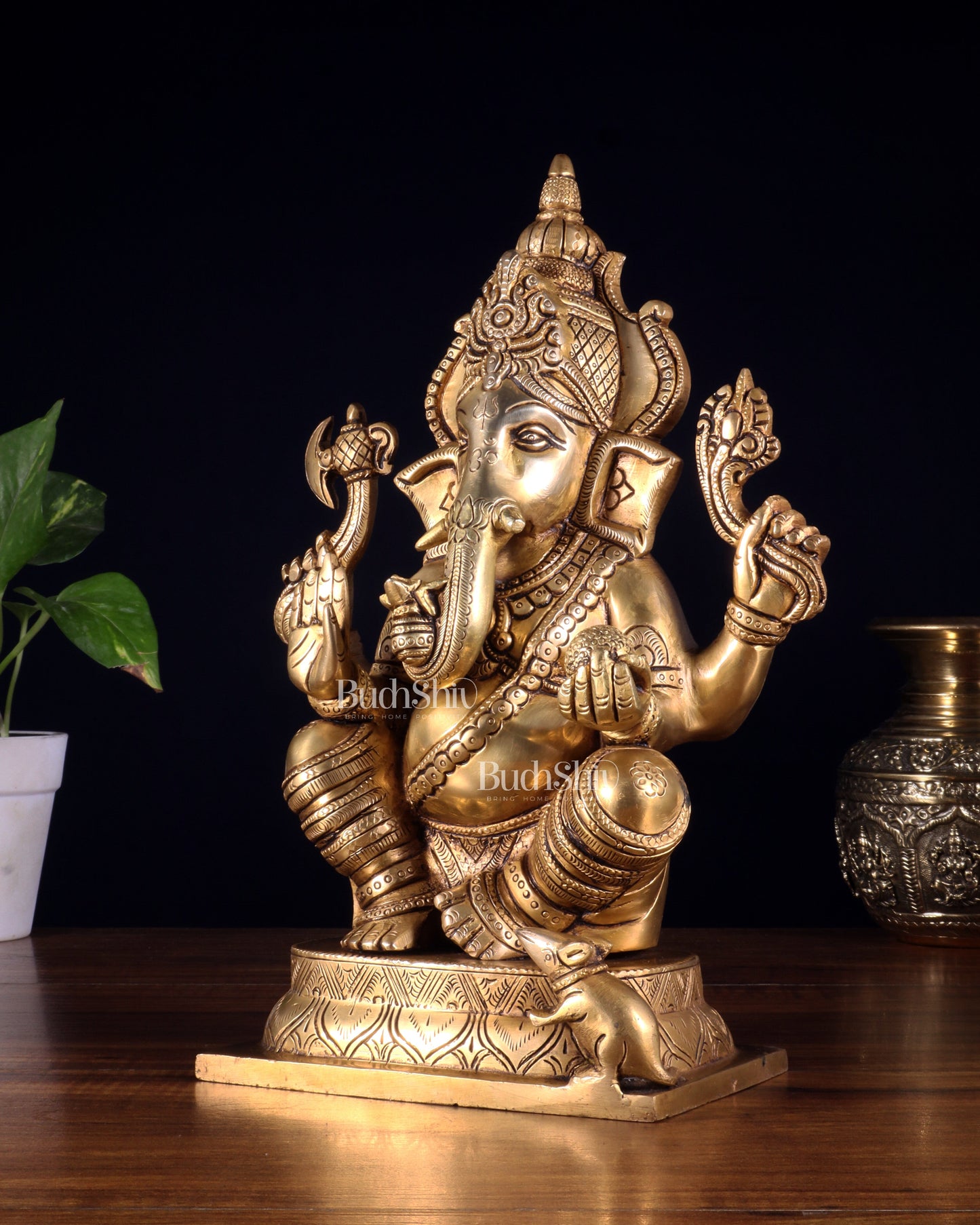Brass Superfine Ganesha Idol with Right-Side Trunk valampuri - 11.5"