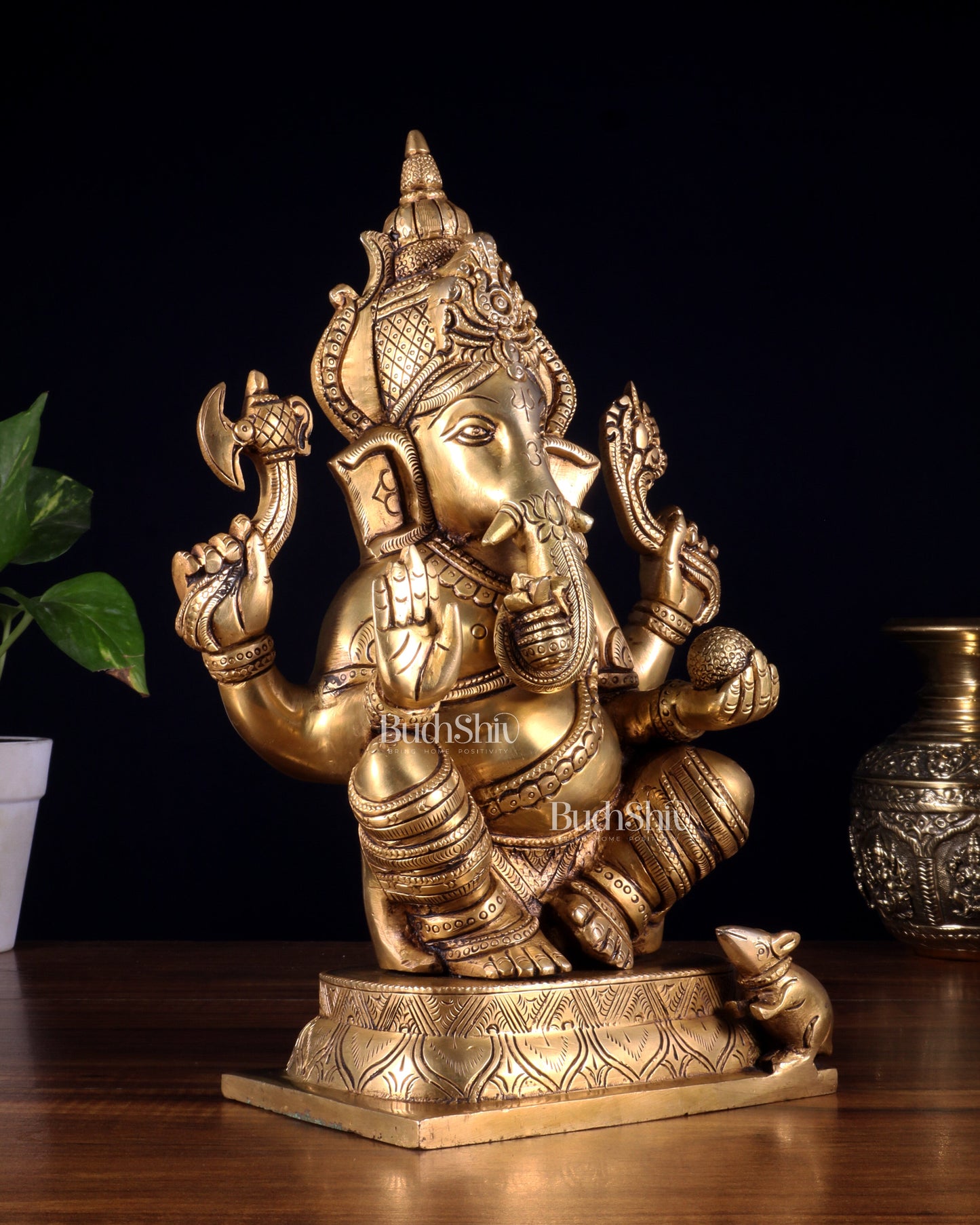 Brass Superfine Ganesha Idol with Right-Side Trunk valampuri - 11.5"