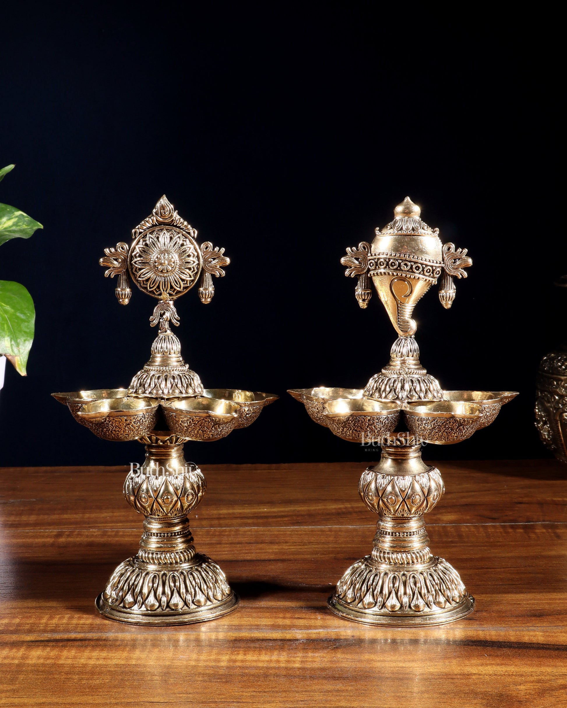 Brass Superfine Shanku Chakra Lamps – Intricately Crafted 8 inch