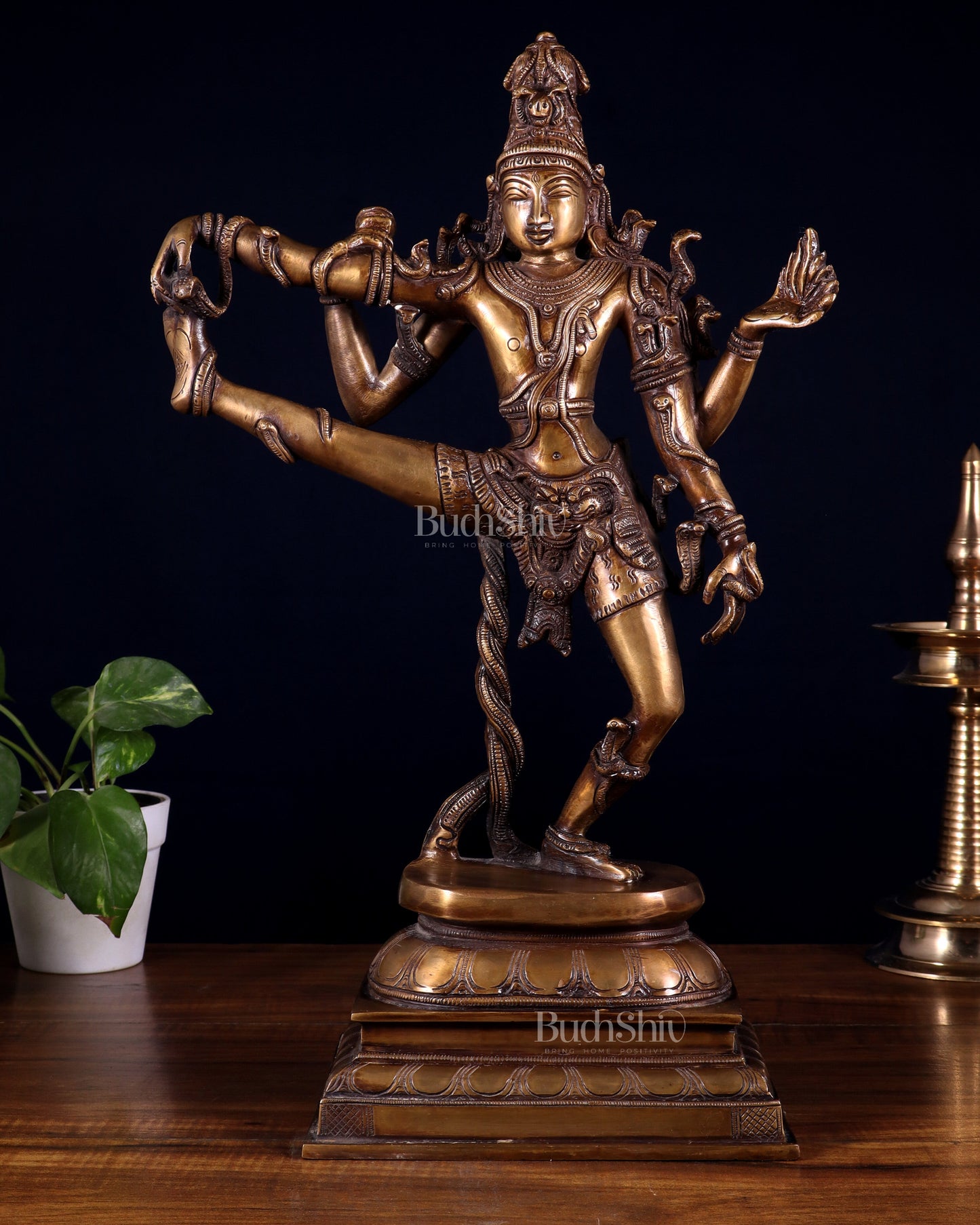 Divine 18-Inch Brass dancing shiva with right leg raised