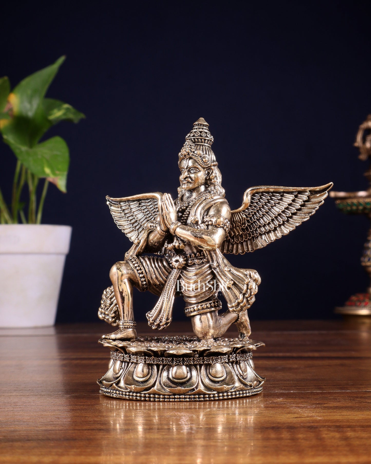 Brass Superfine Garuda Idol – Intricately Handcrafted 4.5 inch