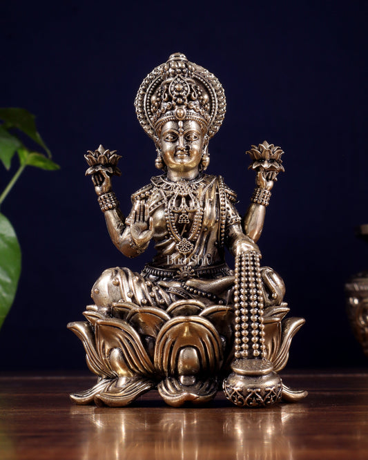Brass Superfine Lakshmi Idol on Lotus Base 5"