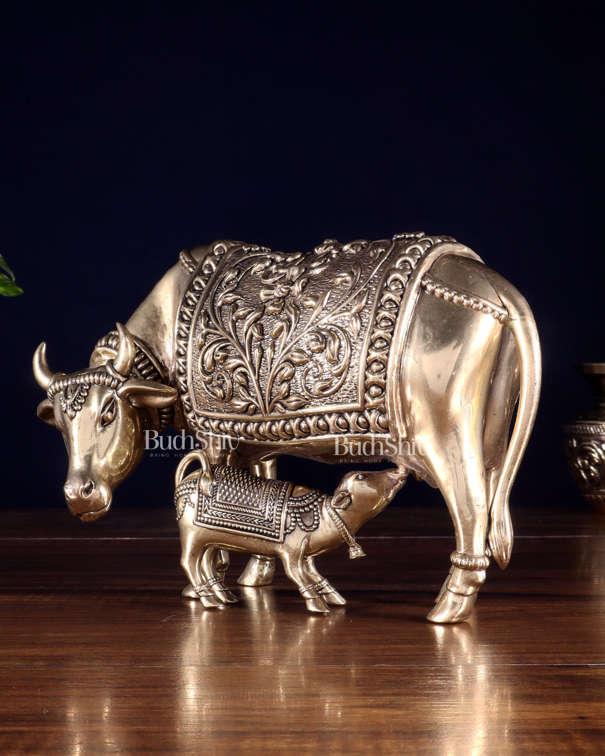 Brass Superfine Kamdhenu Cow with Calf – Intricate Hollow-Casted Idol 8 inch