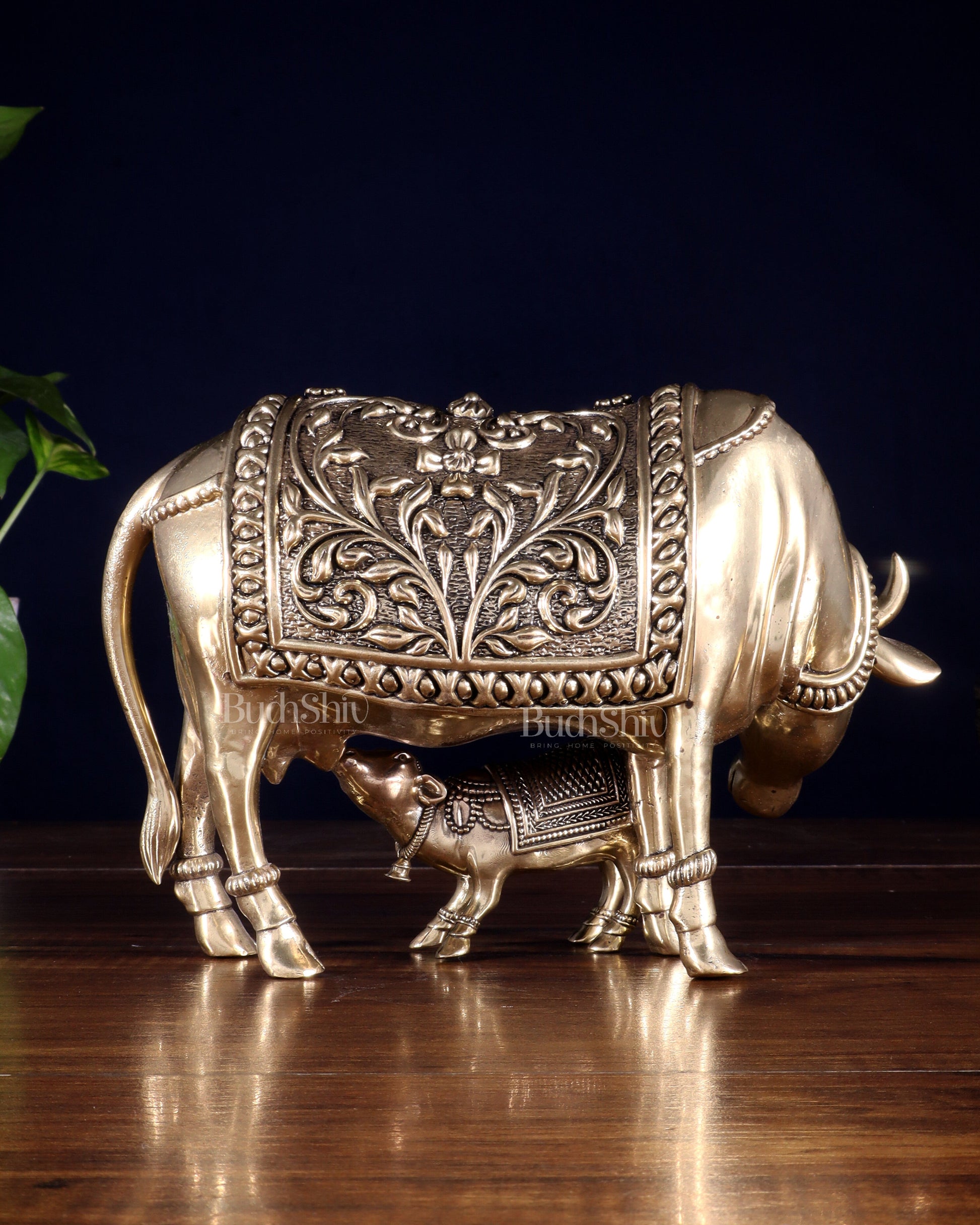 Brass Superfine Kamdhenu Cow with Calf – Intricate Hollow-Casted Idol 8 inch