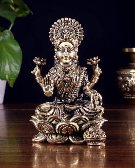 Brass Superfine Goddess Lakshmi on Lotus Idol 4 inch