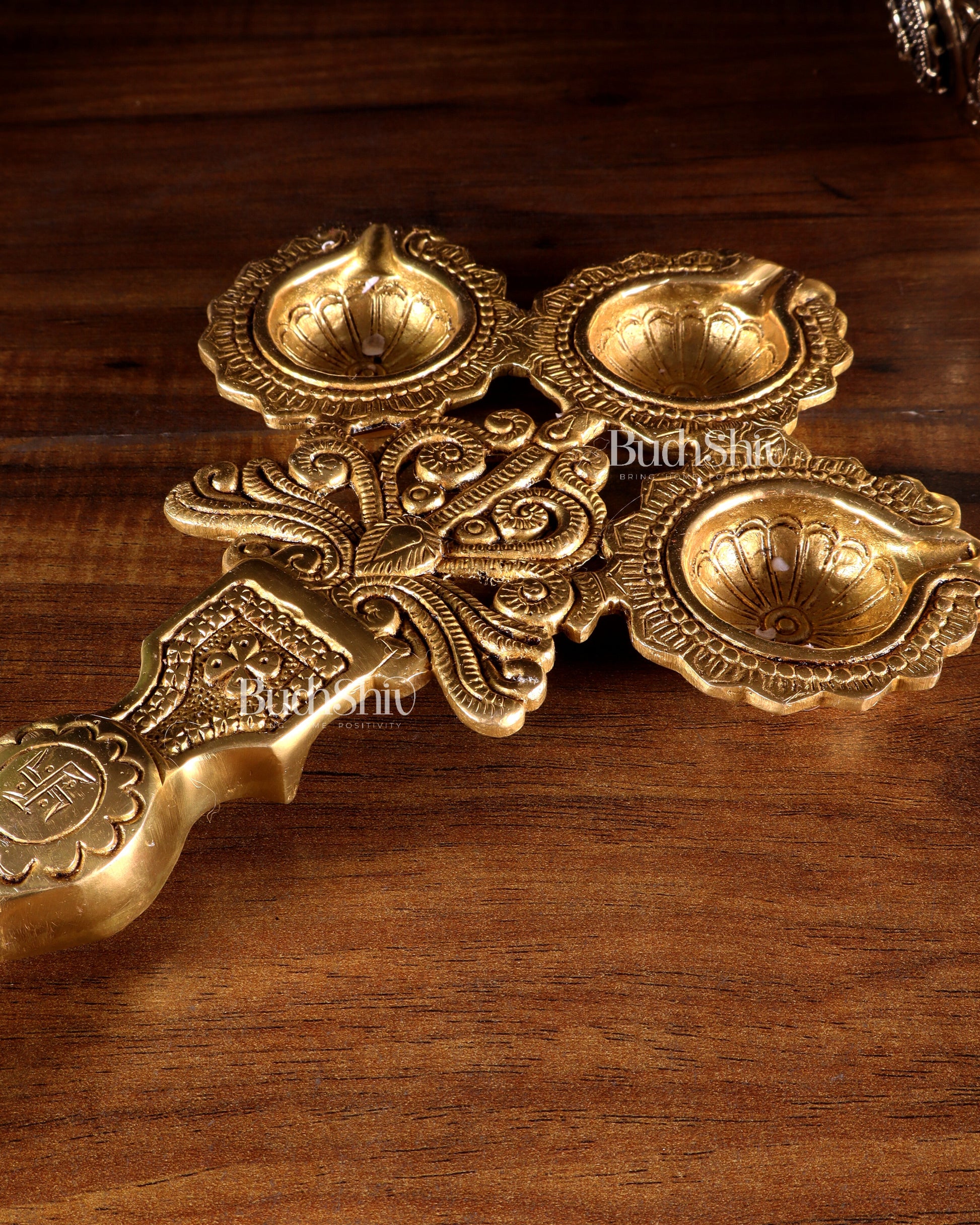 Brass Superfine aarti Triple Diya with Handle
