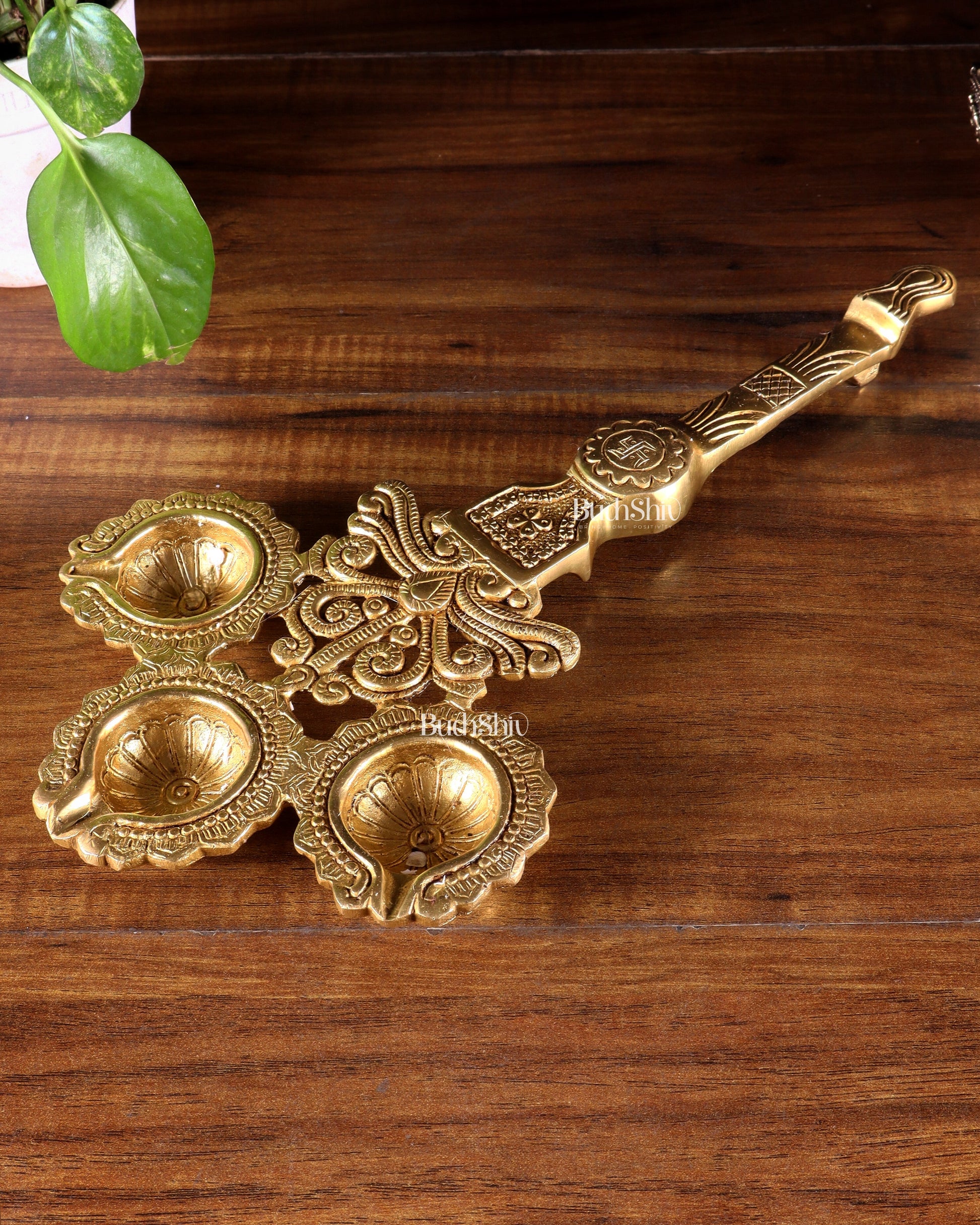 Brass Superfine aarti Triple Diya with Handle