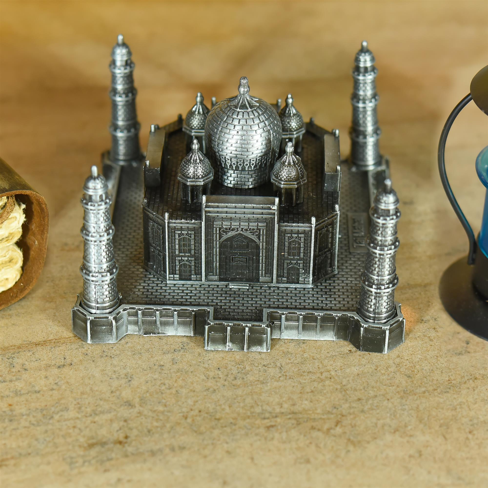 Metal Tajmahal Showpiece (4 Inch)