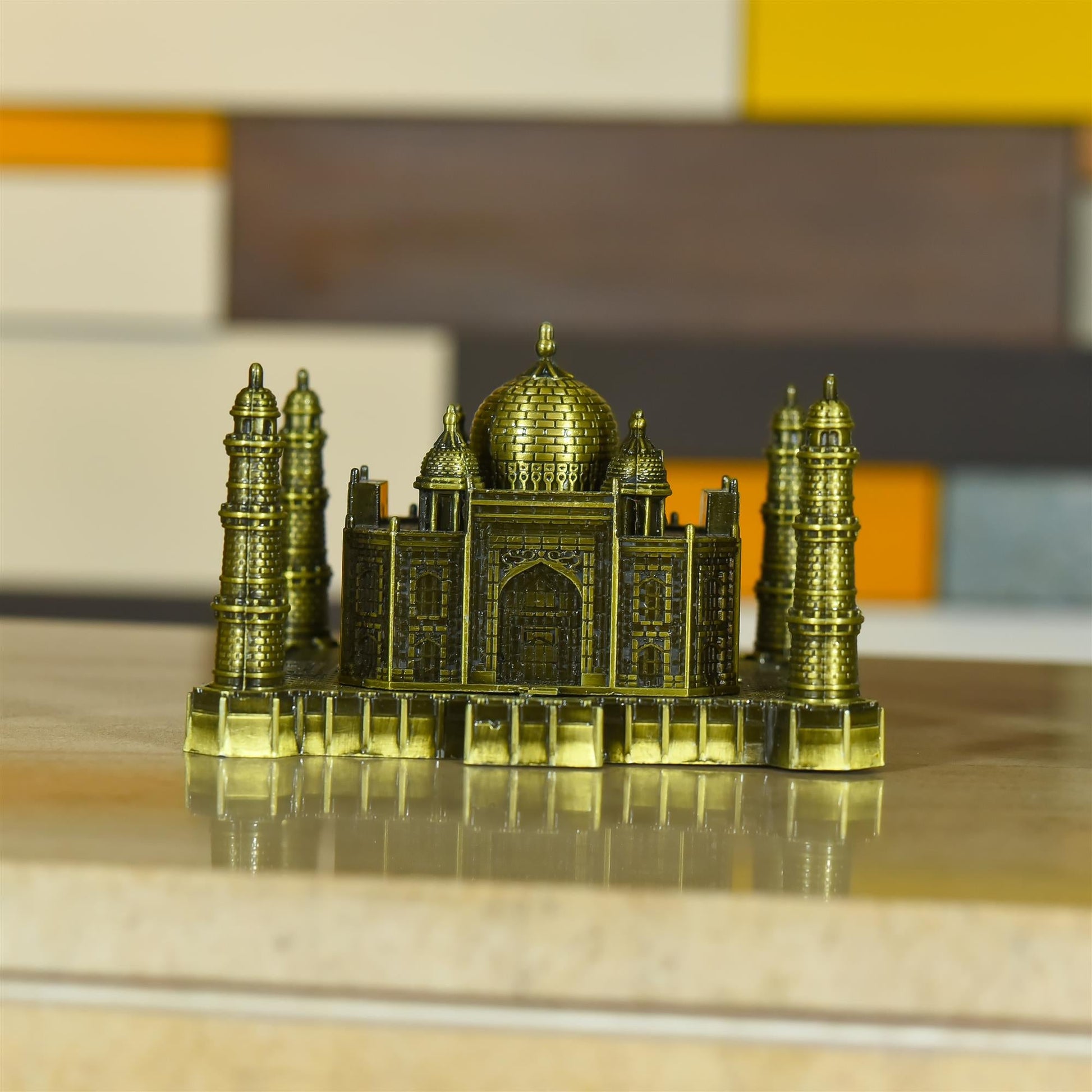 Metal Tajmahal Showpiece